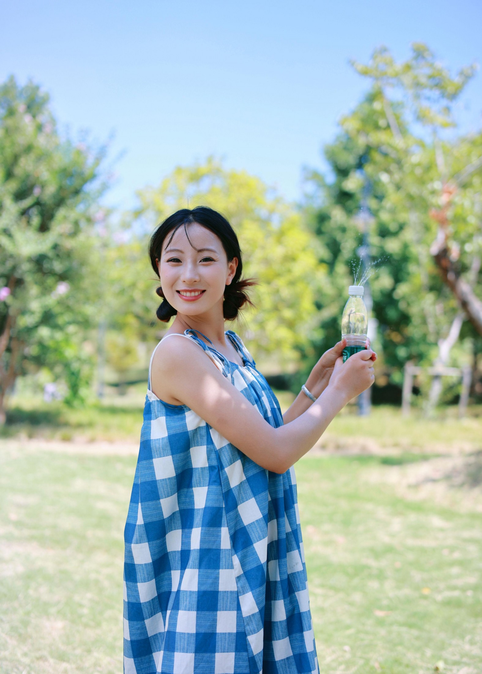 小u – 《蓝格子沙滩》[25P]