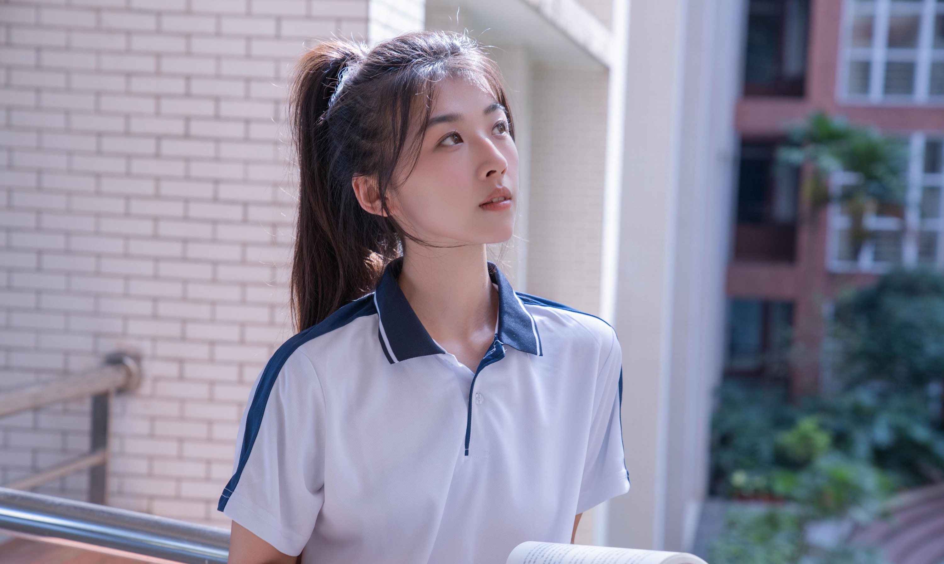 小鹿 – 《蓝白校服里的青春图鉴》[41P]