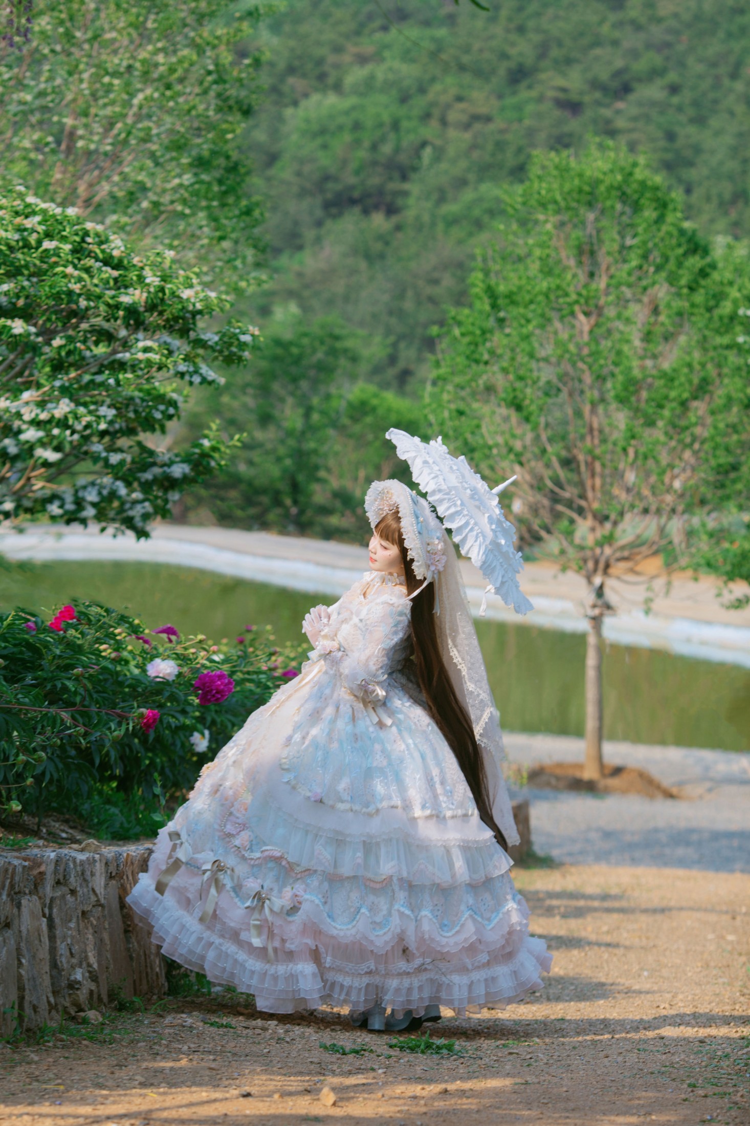 六六 – 《花海之中的洛丽塔之梦》[66P]