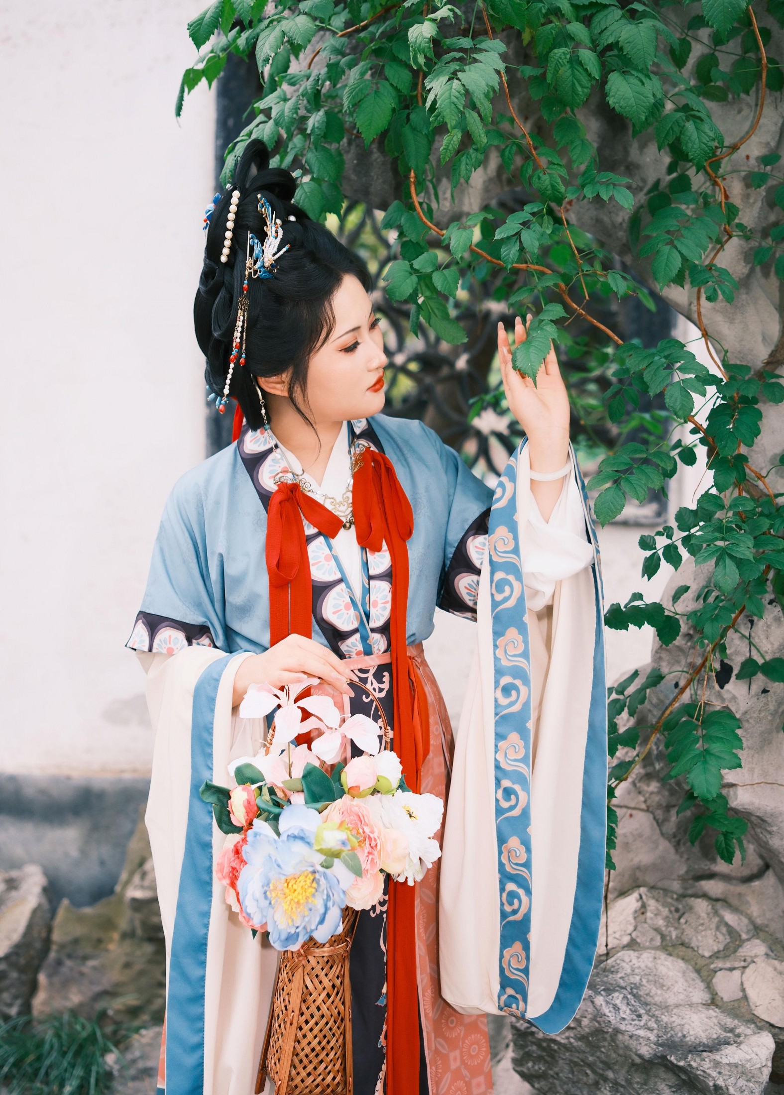 – 《宋仕女汉服》[11P]