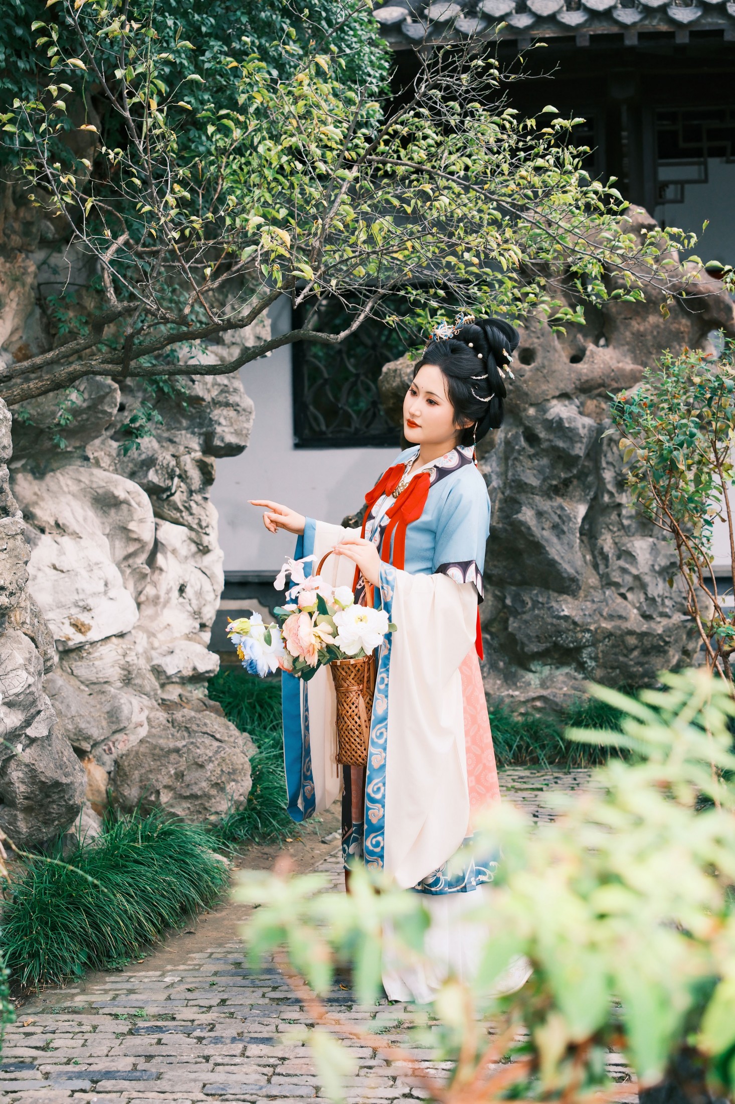 – 《宋仕女汉服》[11P]