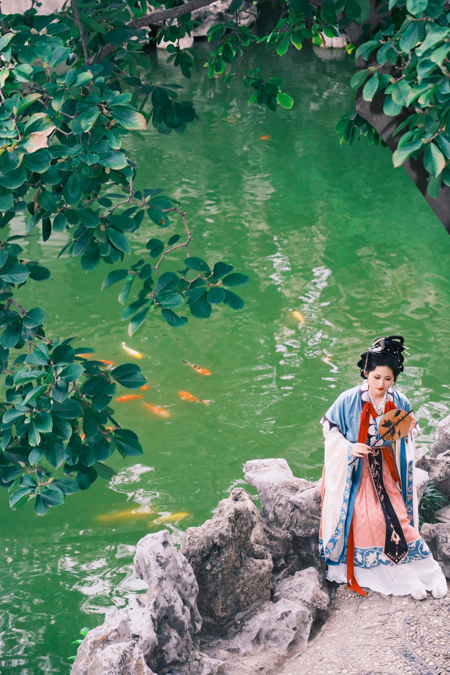 – 《宋仕女汉服》[11P]