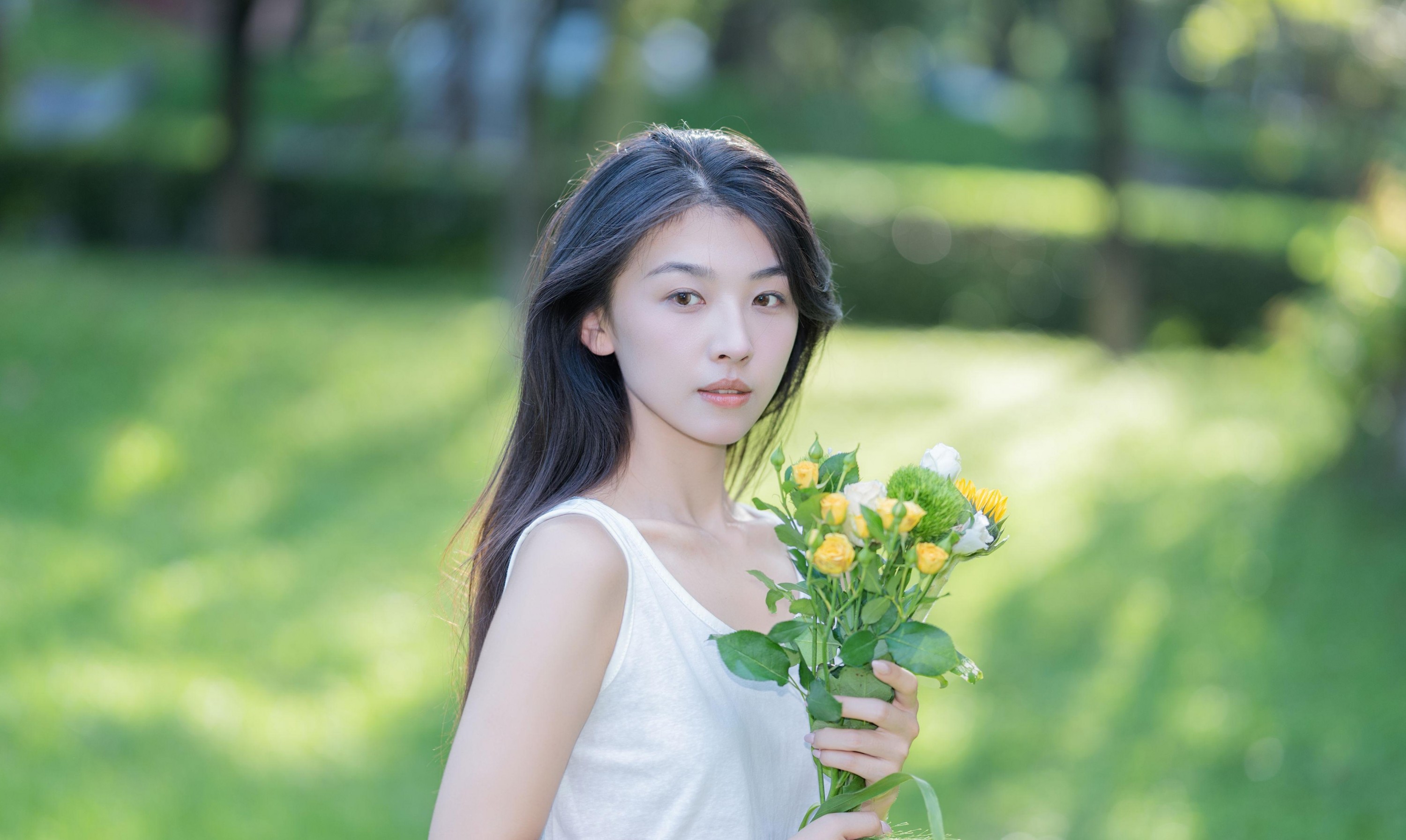 小鹿 – 《花与少女的温柔诗》[63P]