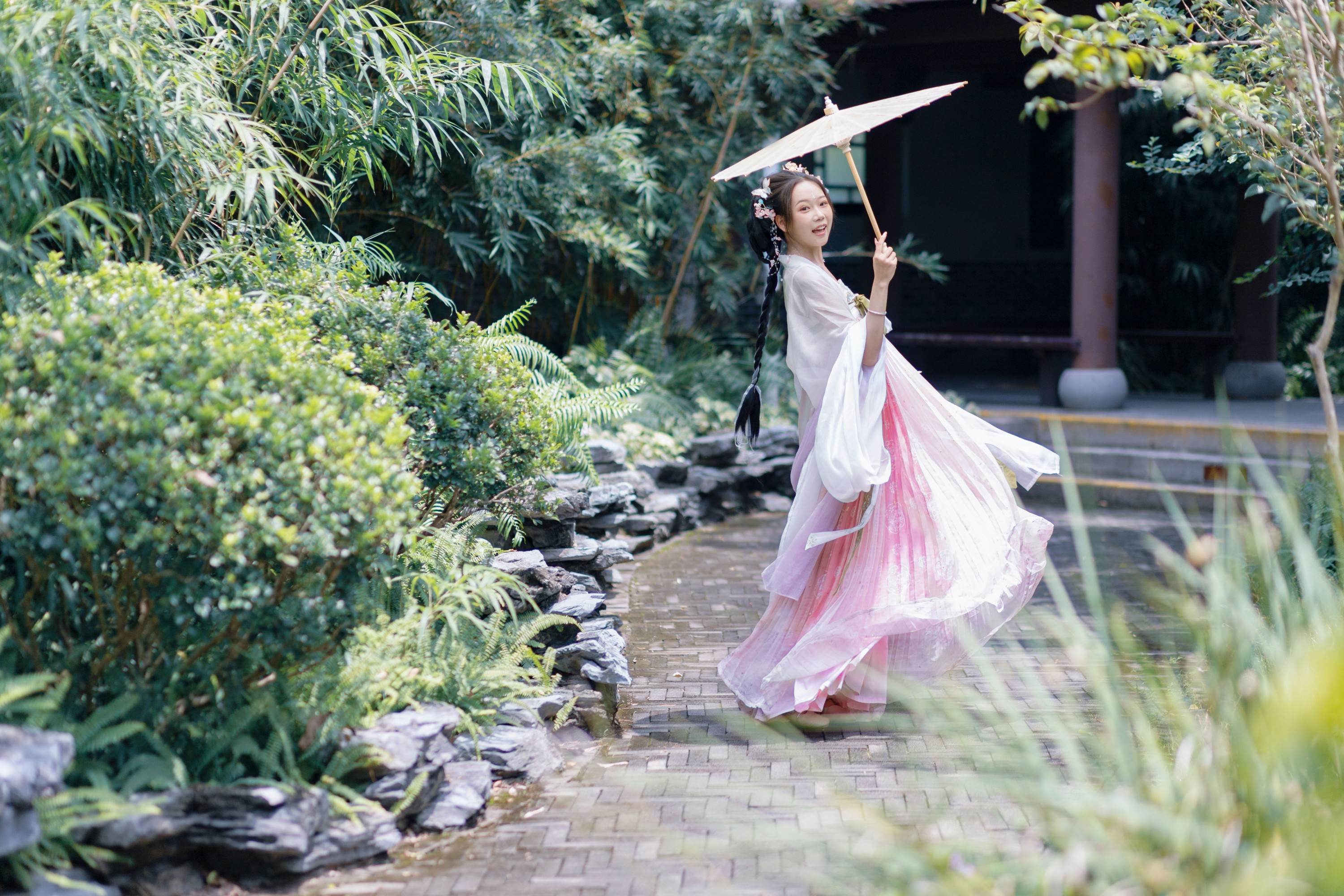 宝 – 《春日少女》[15P]