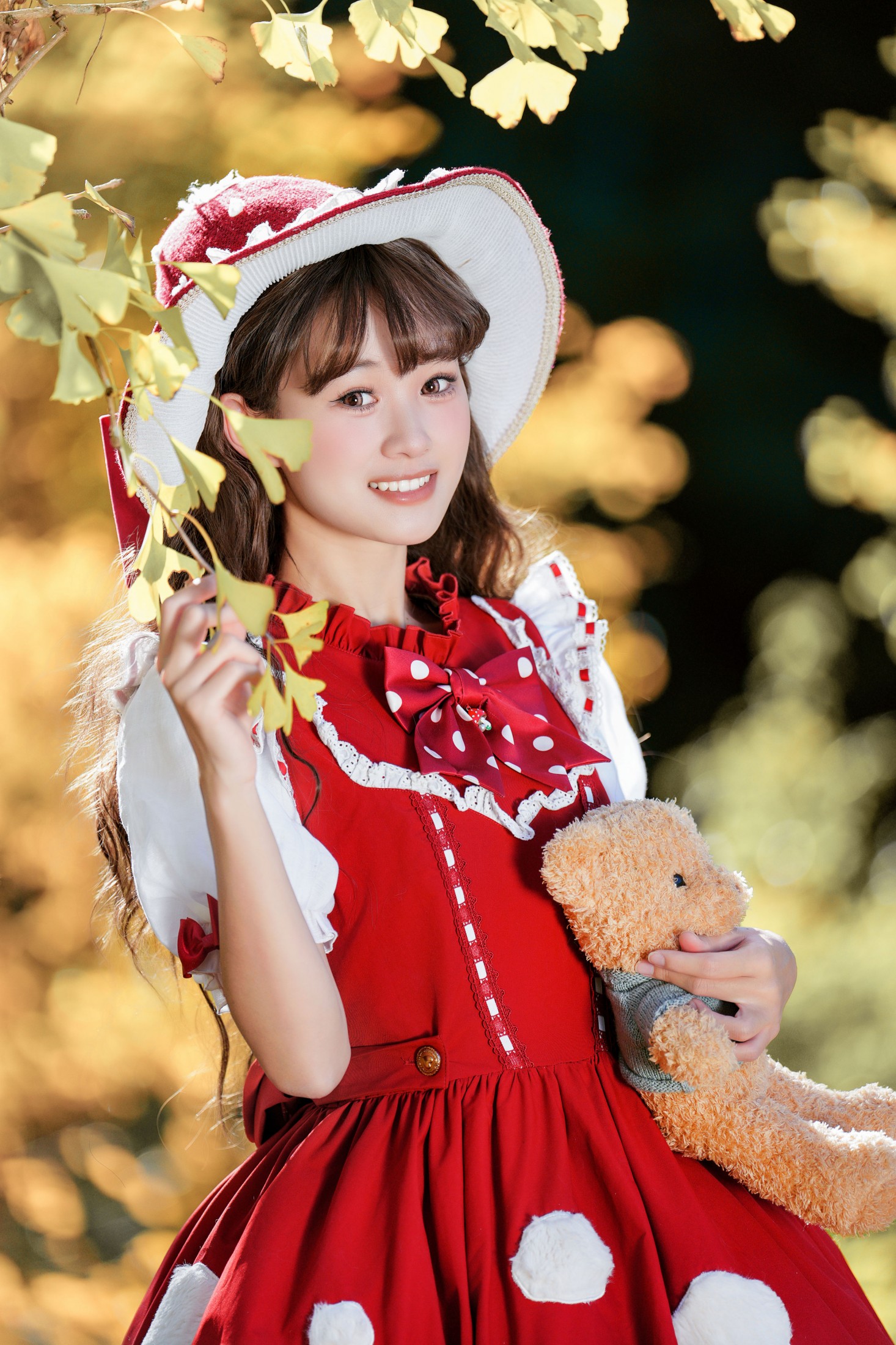 暴躁的果酱大爷 – 《银杏小清新拍照》[26P]