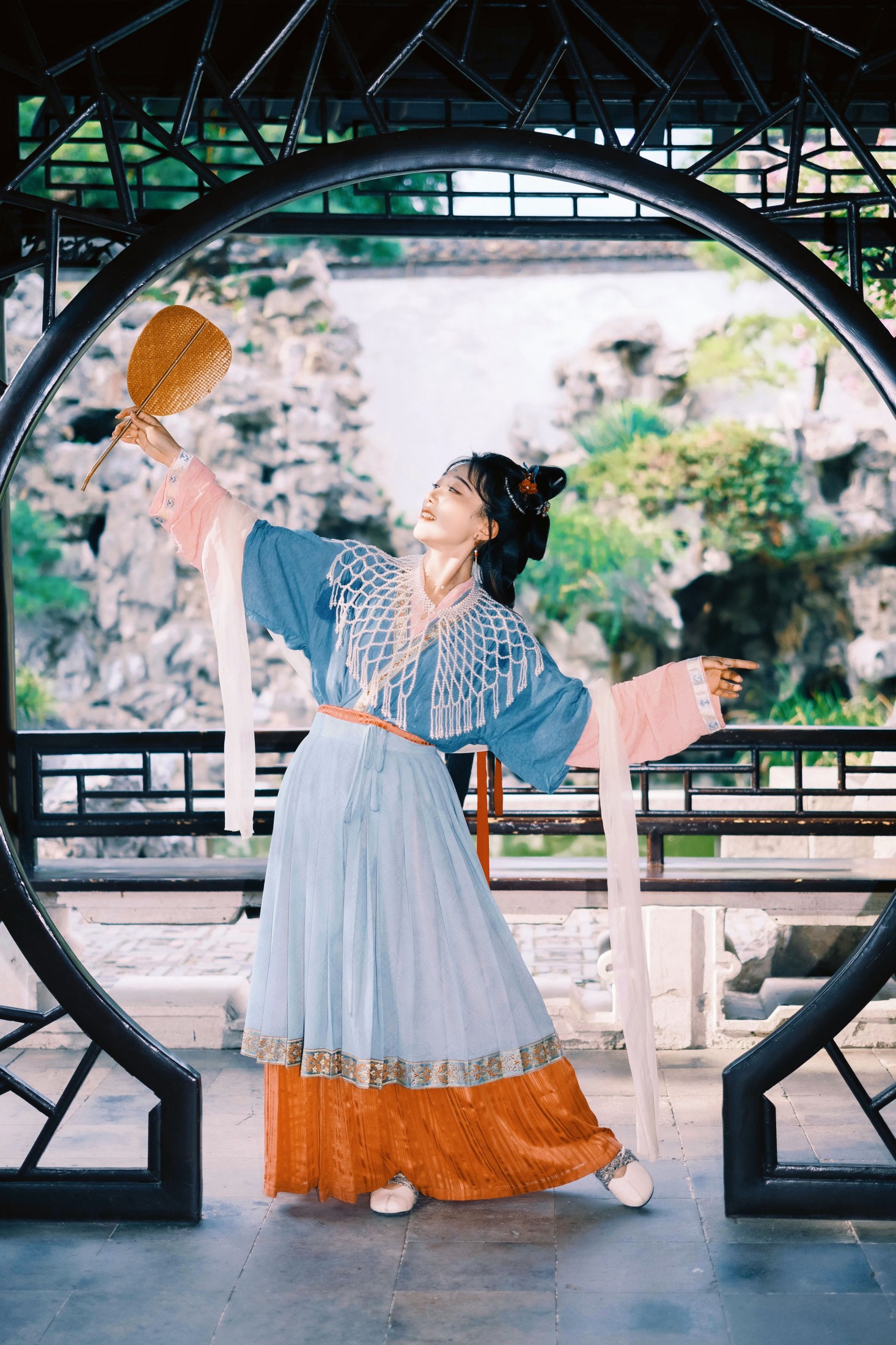 – 《宋仕女图》[11P]