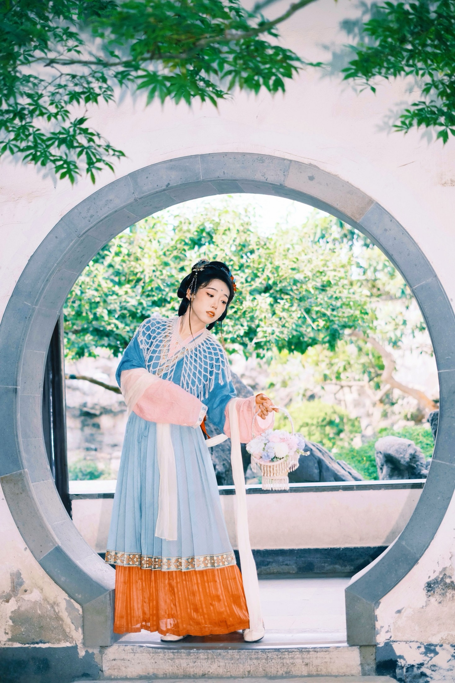 – 《宋仕女图》[11P]