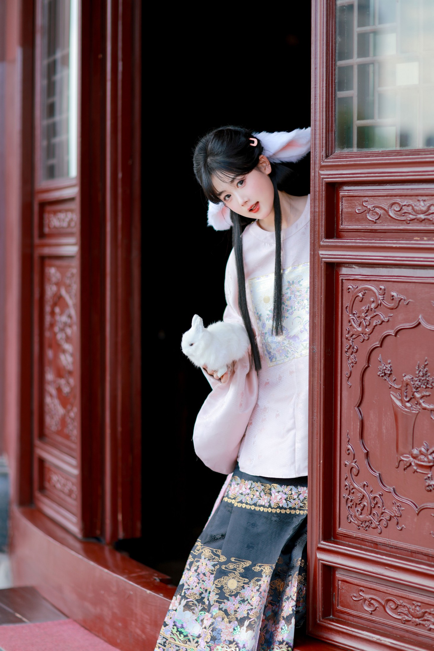 小鹅酱酱酱 – 《兔兔我又来人间过中秋了》[14P]