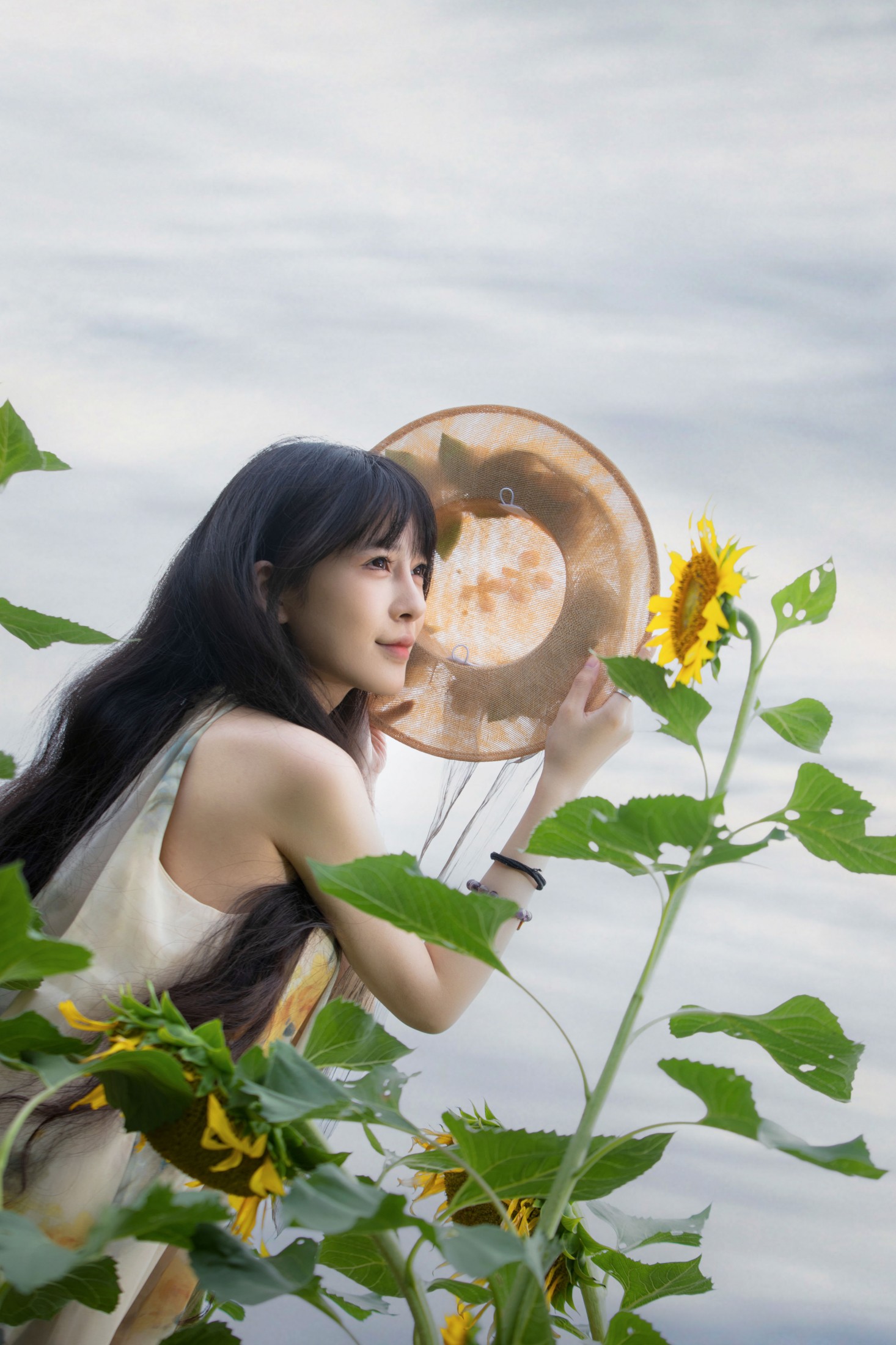 叶子 – 《向日葵少女》[12P]