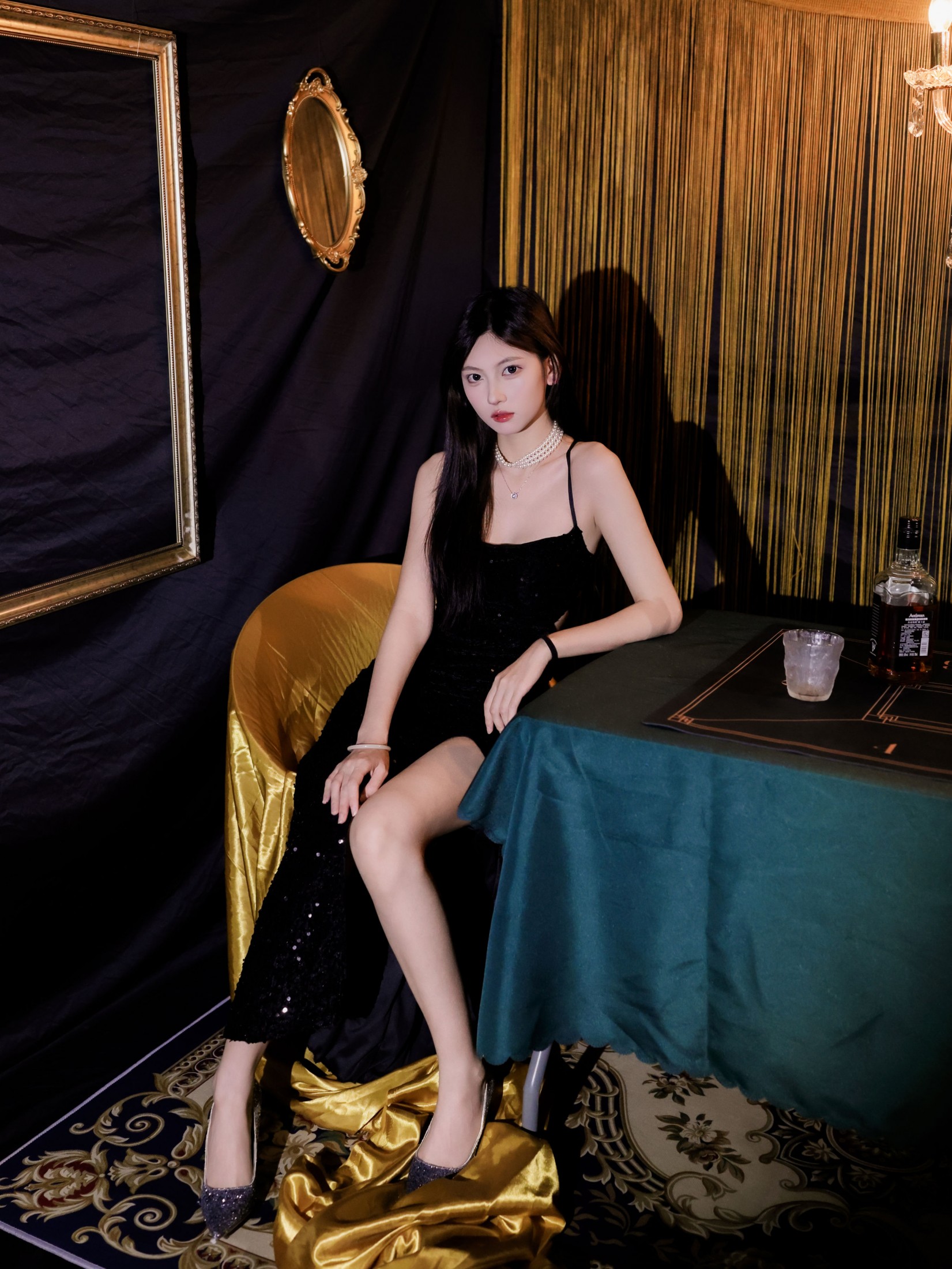 盖盖 – 《御姐》[27P]