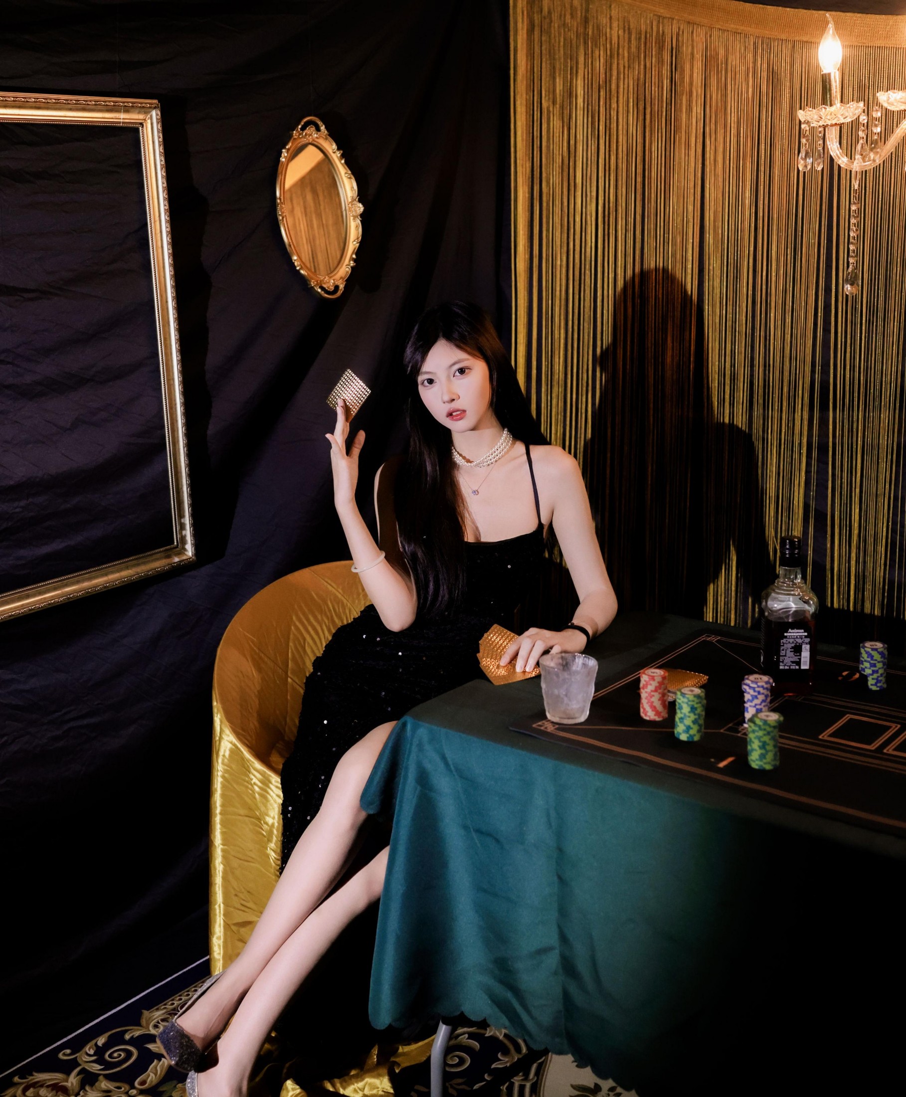 盖盖 – 《御姐》[27P]