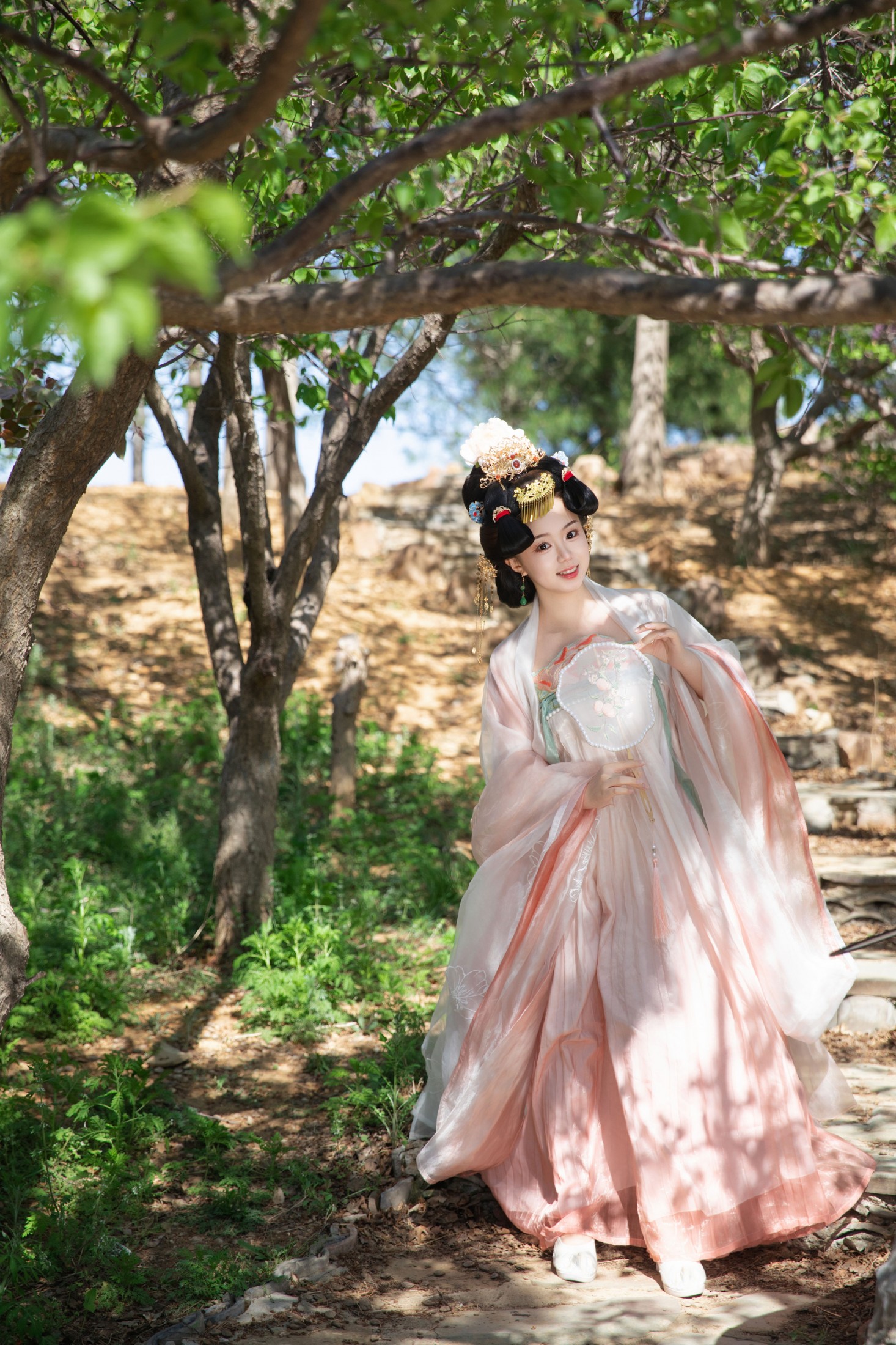 – 《花宴唐韵：盛世红颜的花间行》[16P]