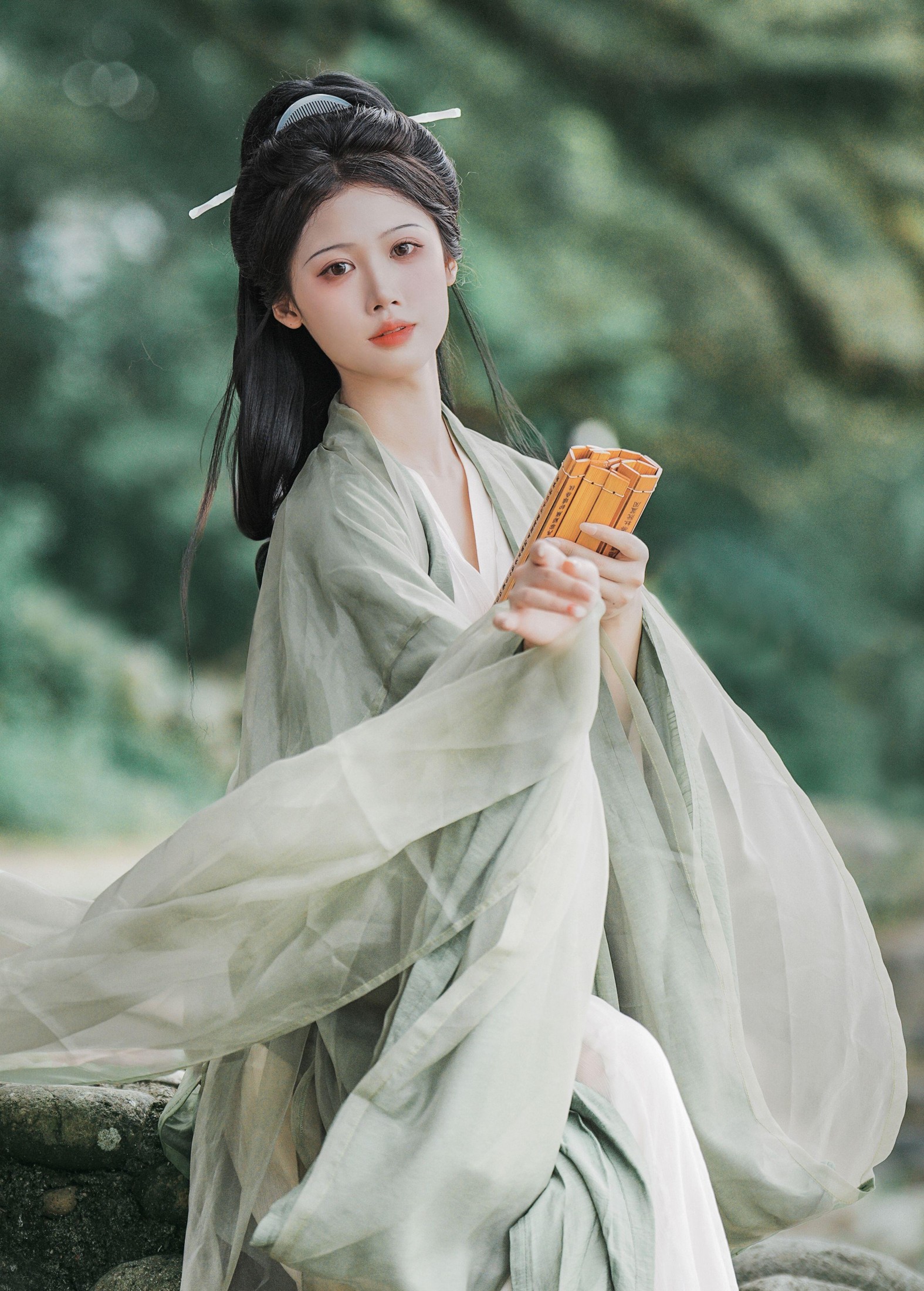 夏煦 – 《魏晋风人像拍摄-榕水谣》[21P]