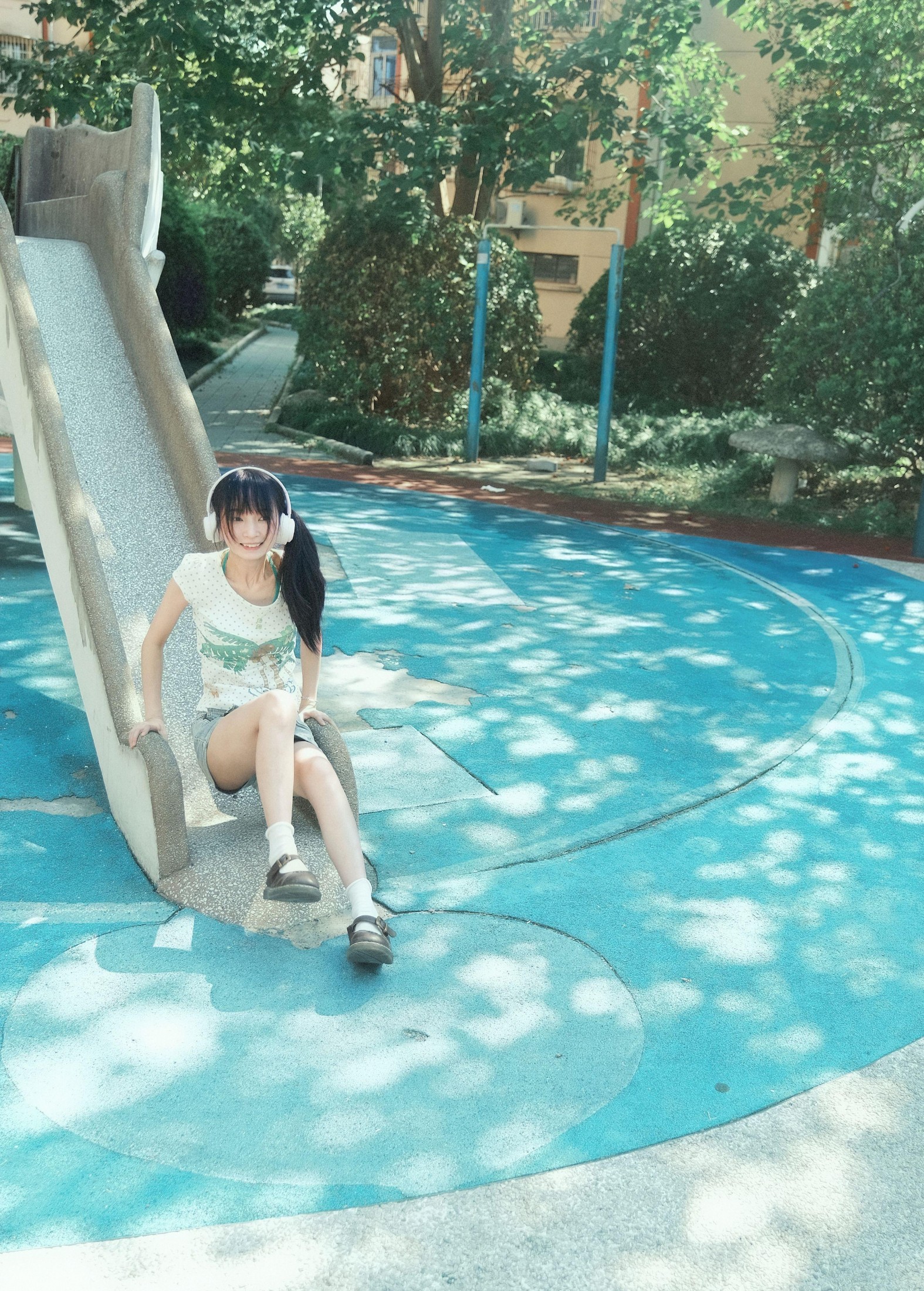 乌堆少女 – 《千禧年》[30P] 插图2