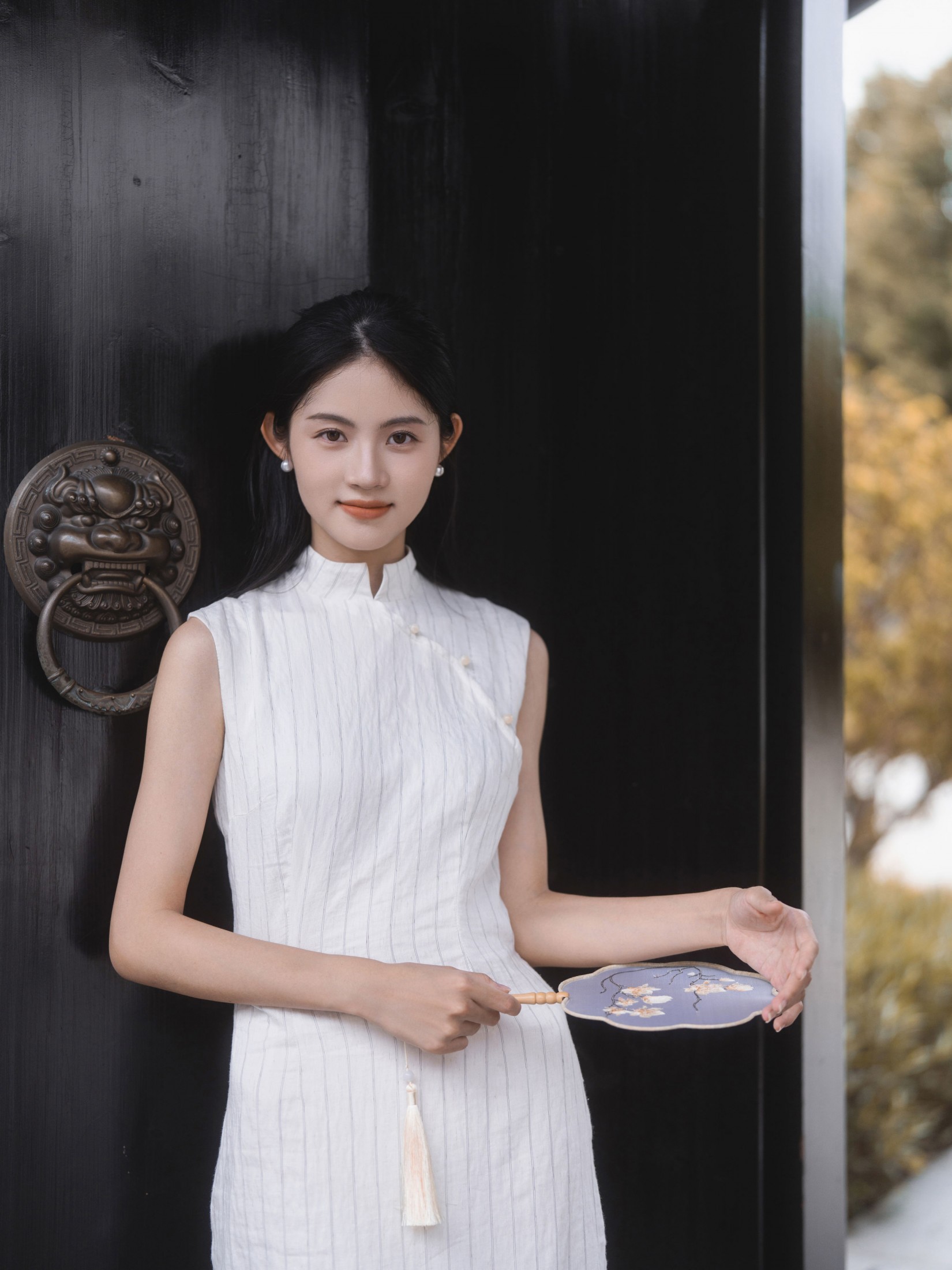 小橙 – 《来自东方大地的美｜复古新中式旗袍》[12P]