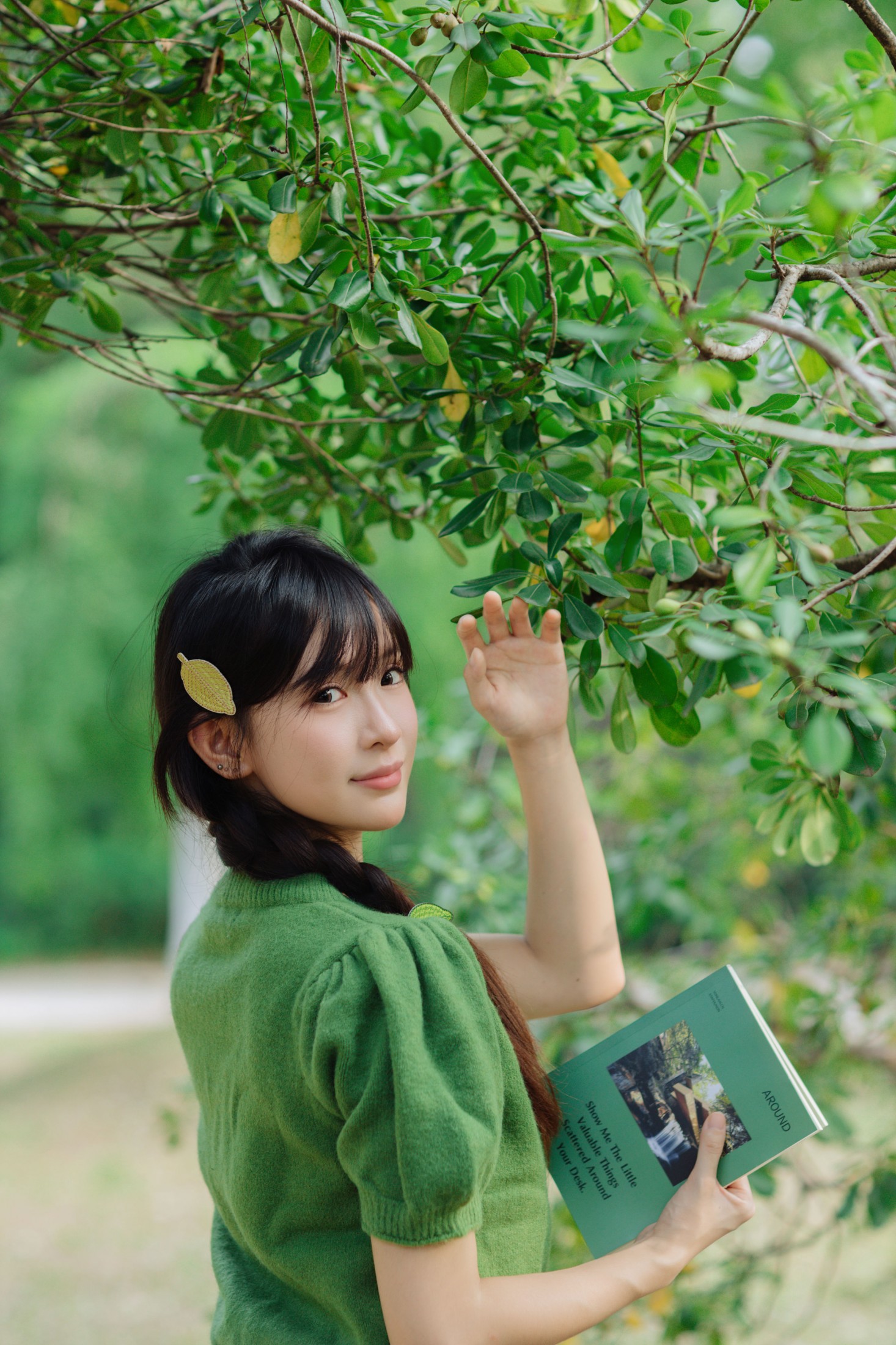 苗苗 – 《林间绿意》[25P]