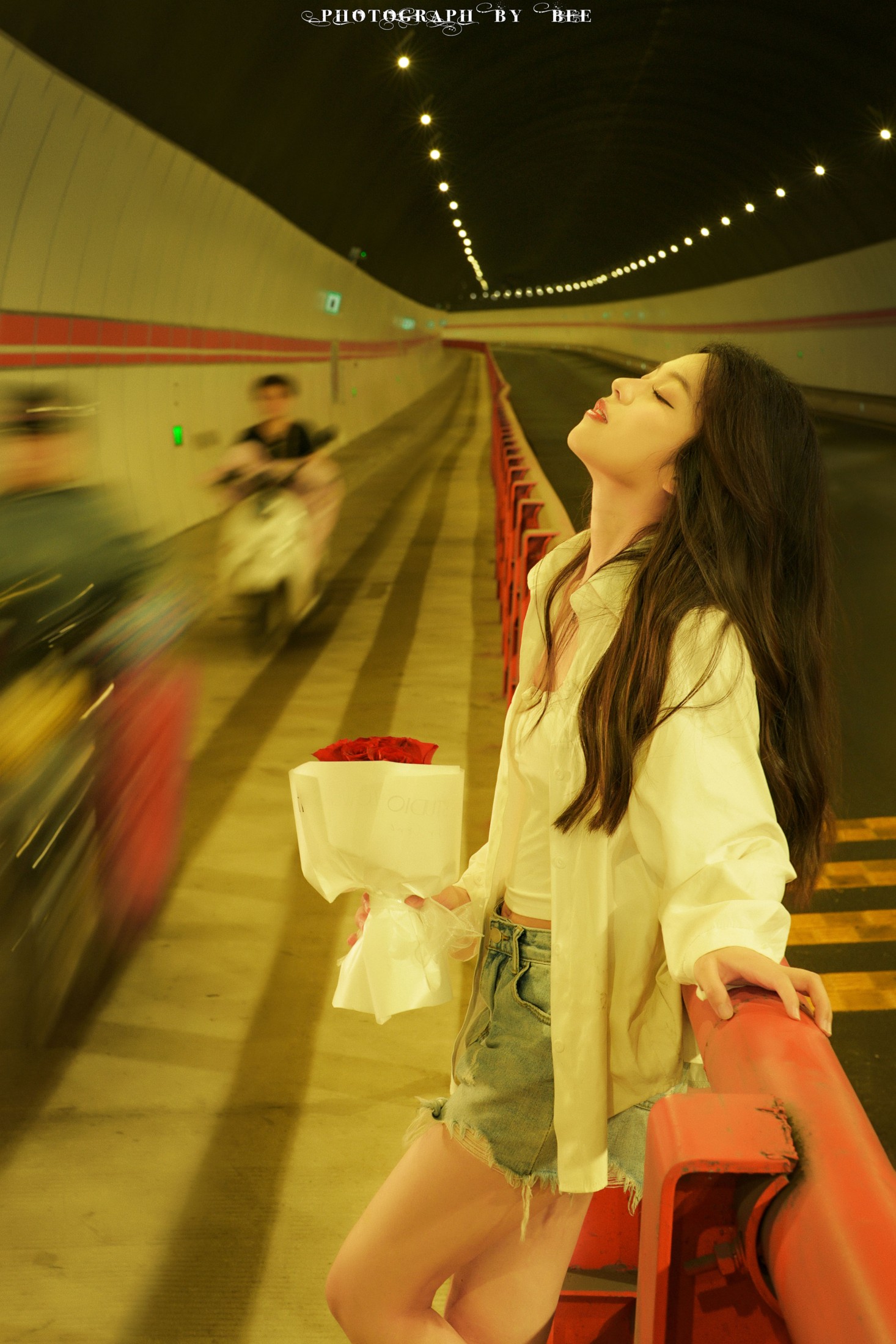 杨琳 – 《隧道港风人像拍摄-杨琳》[17P]