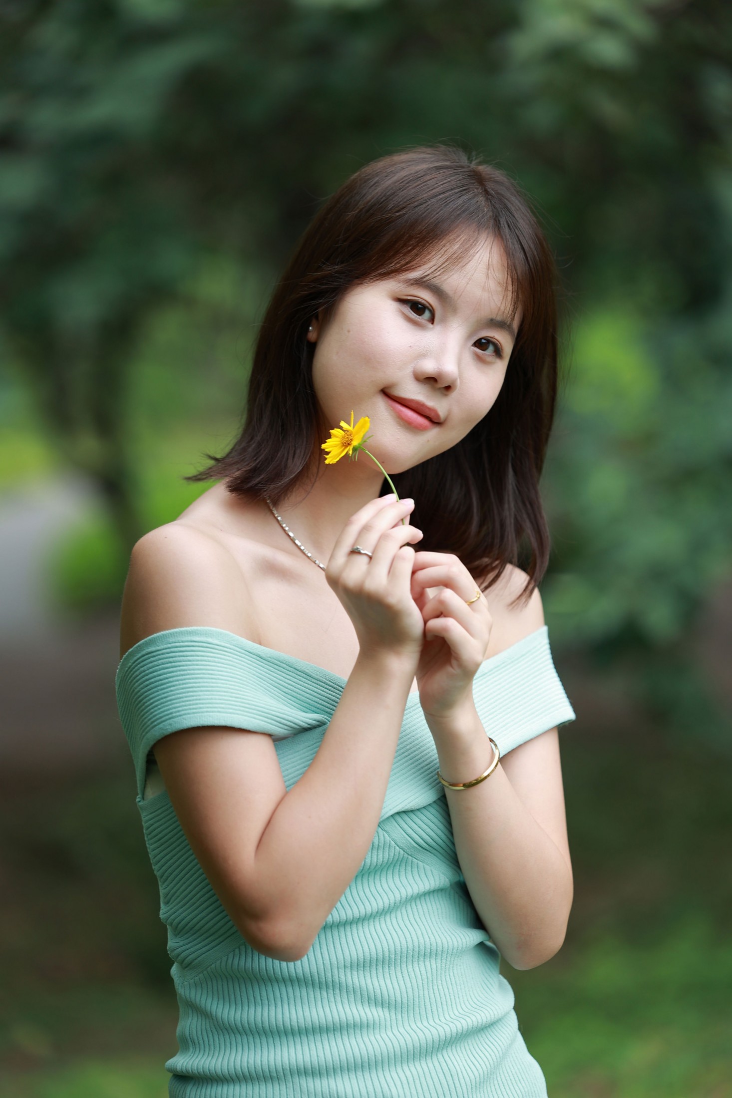 ZIZI – 《夏天》[19P]