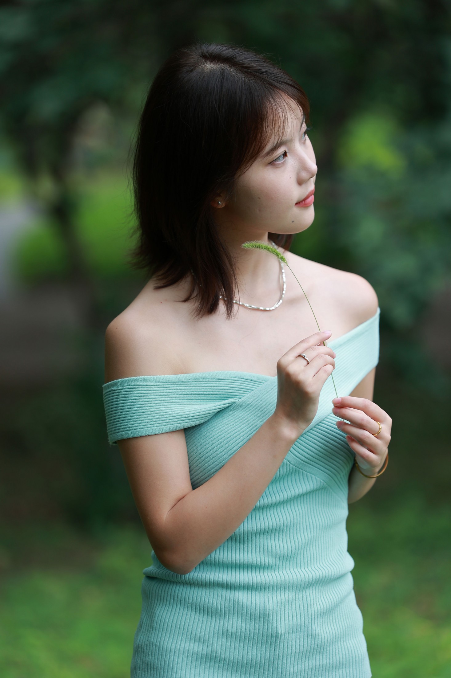 ZIZI – 《夏天》[19P]