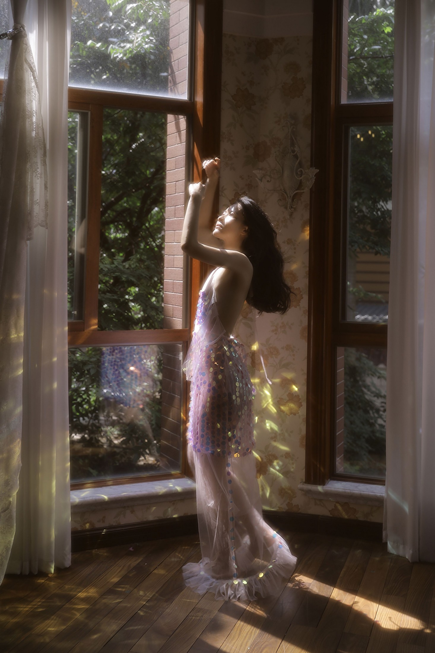 敏敏 – 《她在发光》[9P]