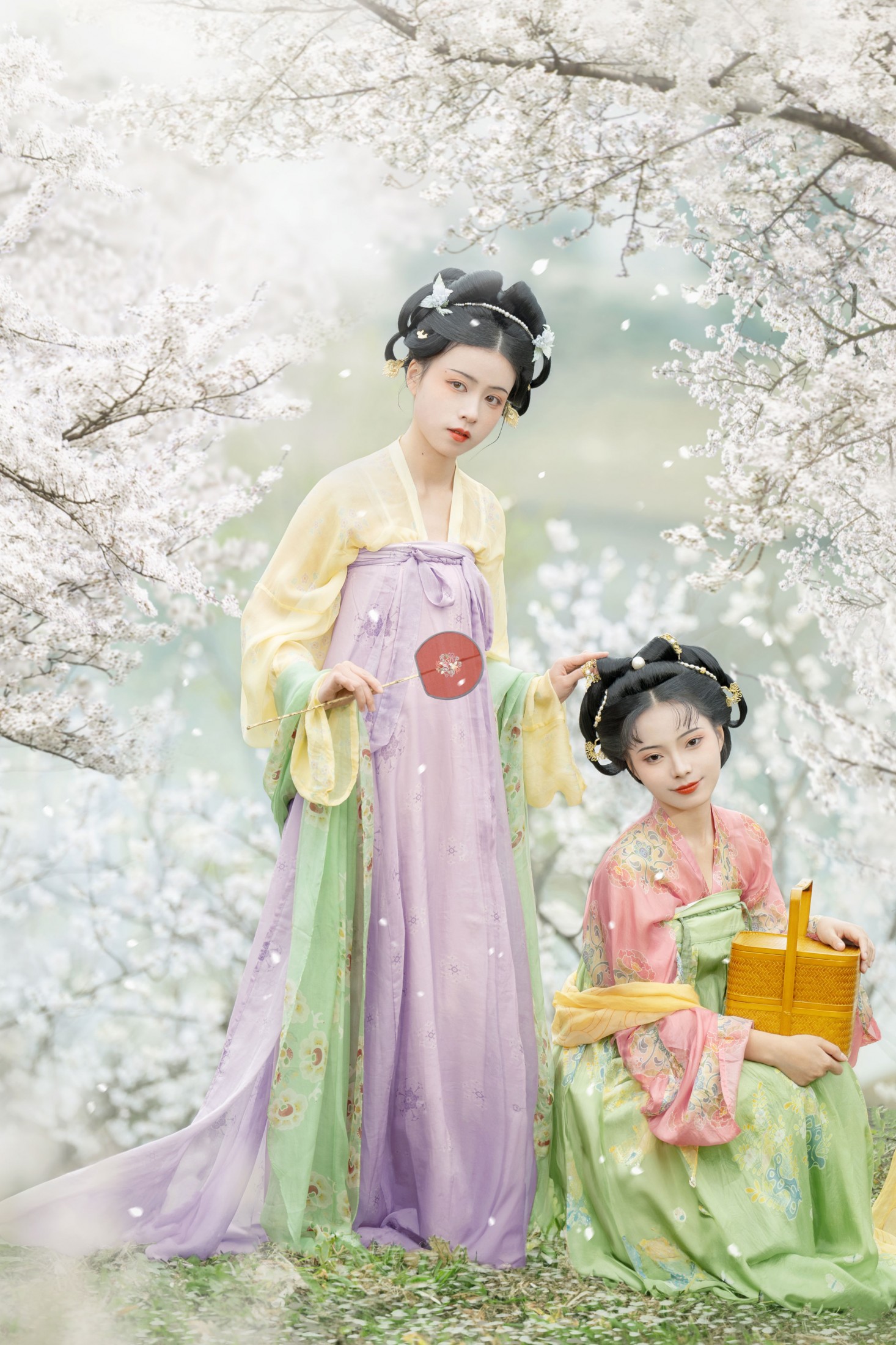 遥七不卖鸡毛菜 佳妃 – 《上春山》[9P]