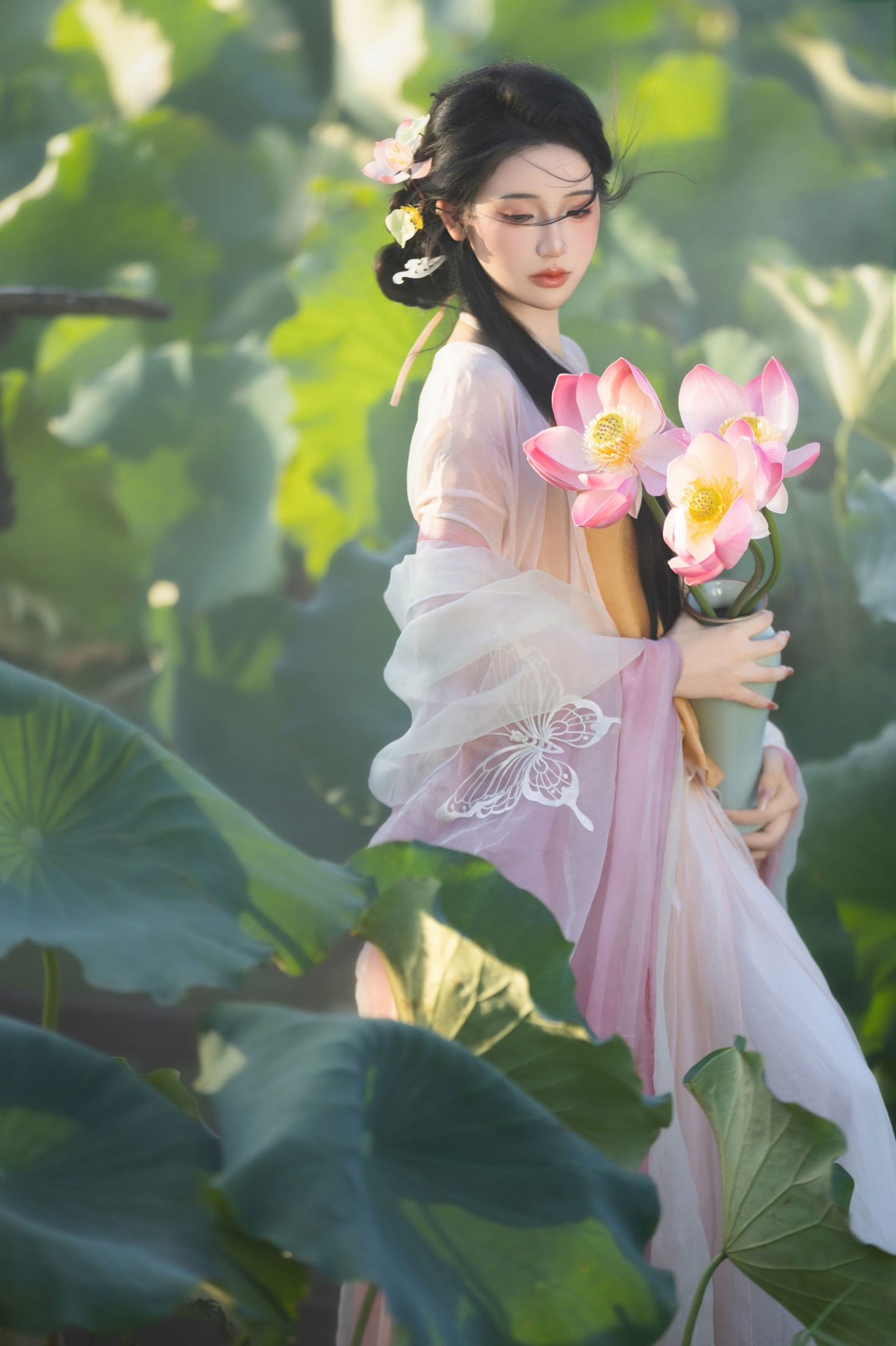 – 《荷香沁骨，美人入画》[13P]