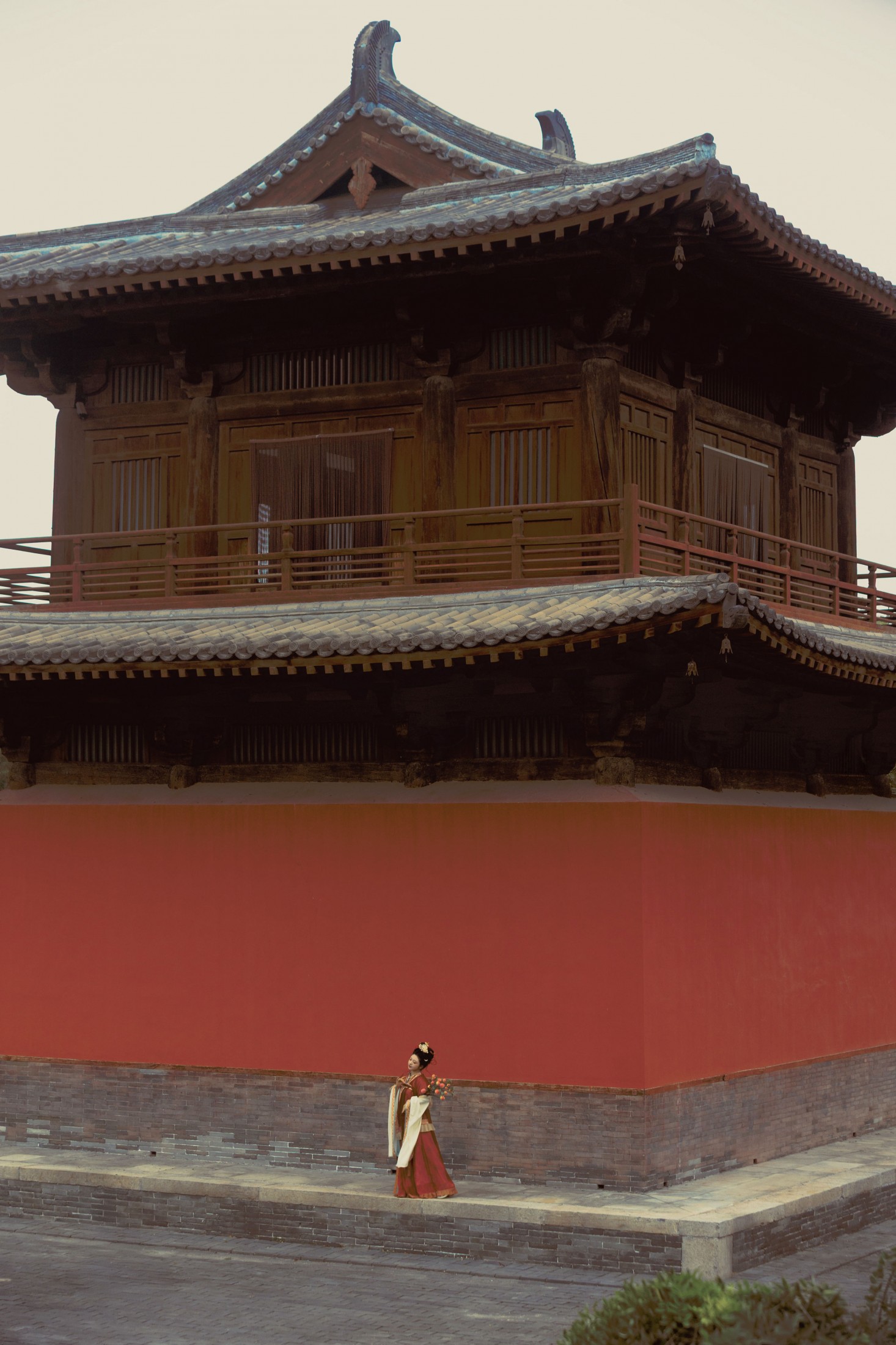 哎呀白爱拍照 – 《秋游古寺》[32P]