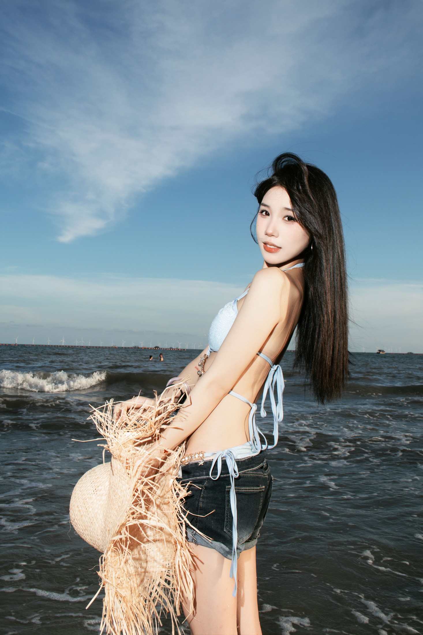 小欣吃不饱 – 《海边》[22P]