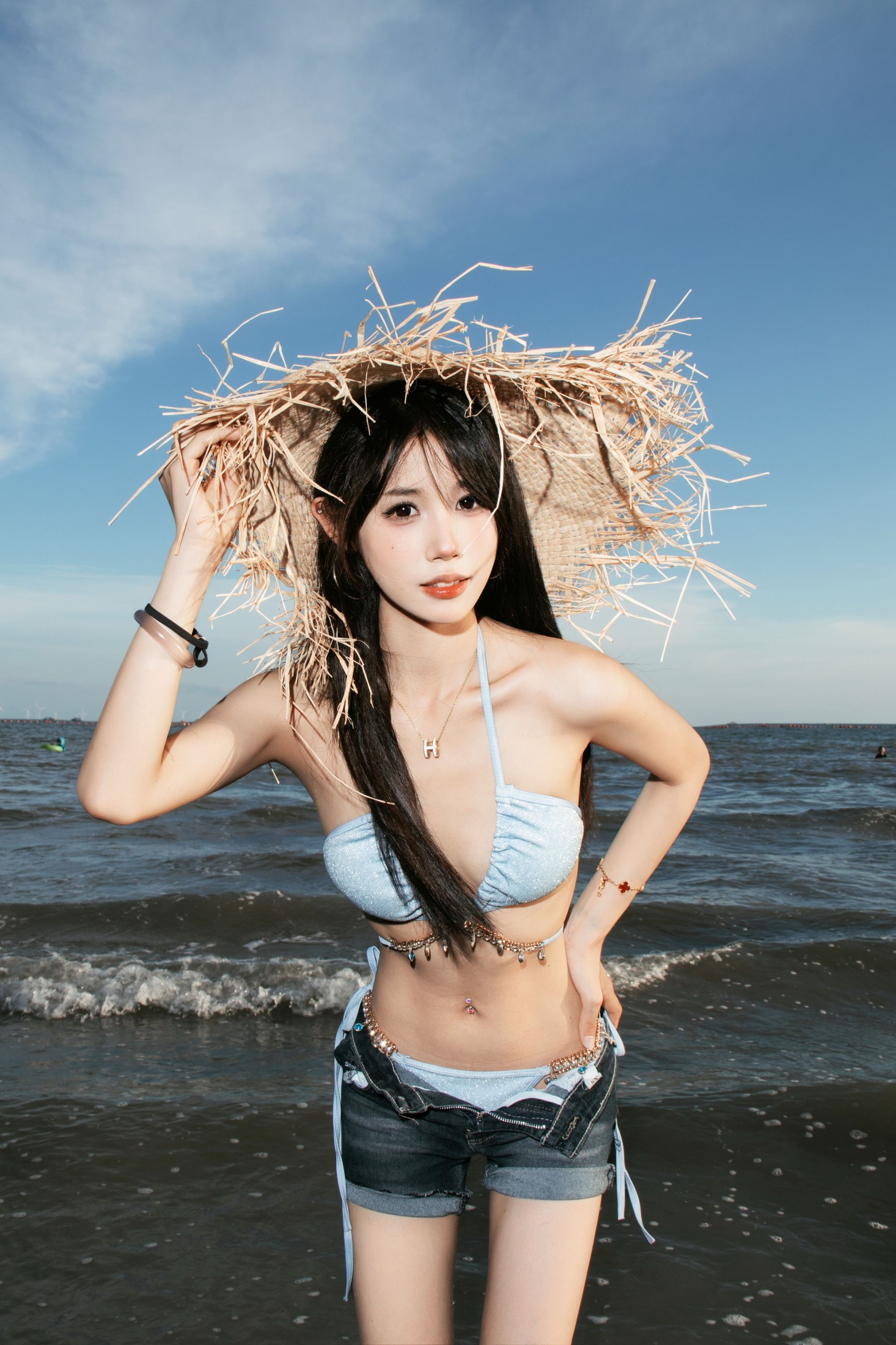 小欣吃不饱 – 《海边》[22P]