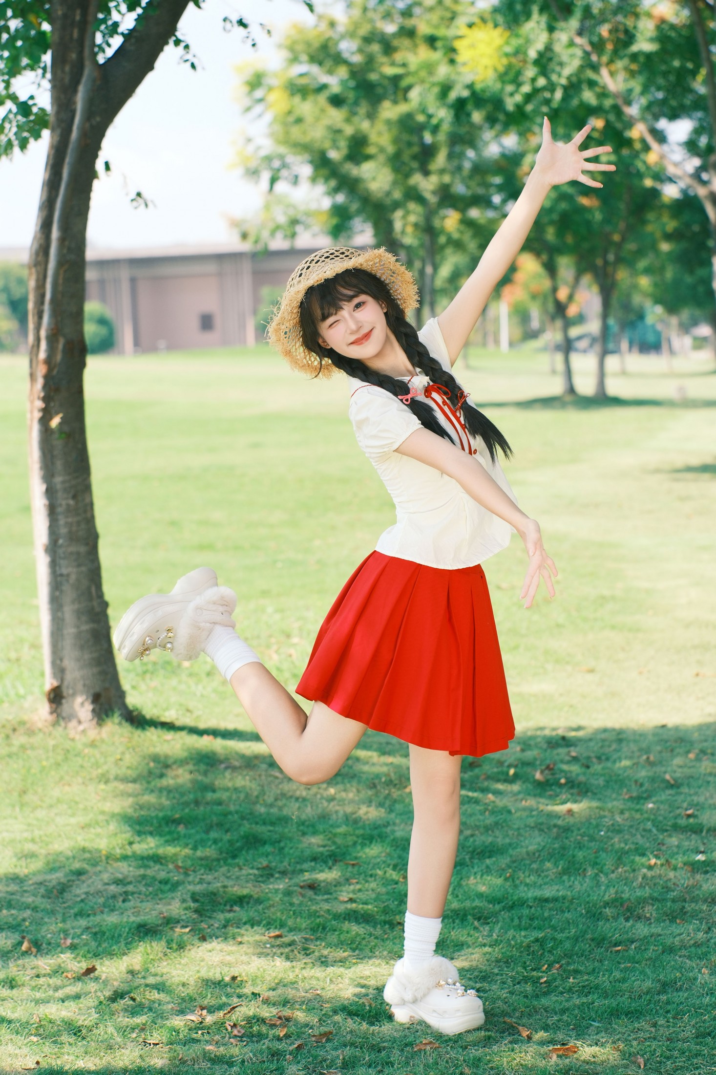 夏芋小年 – 《元气小女孩》[46P]