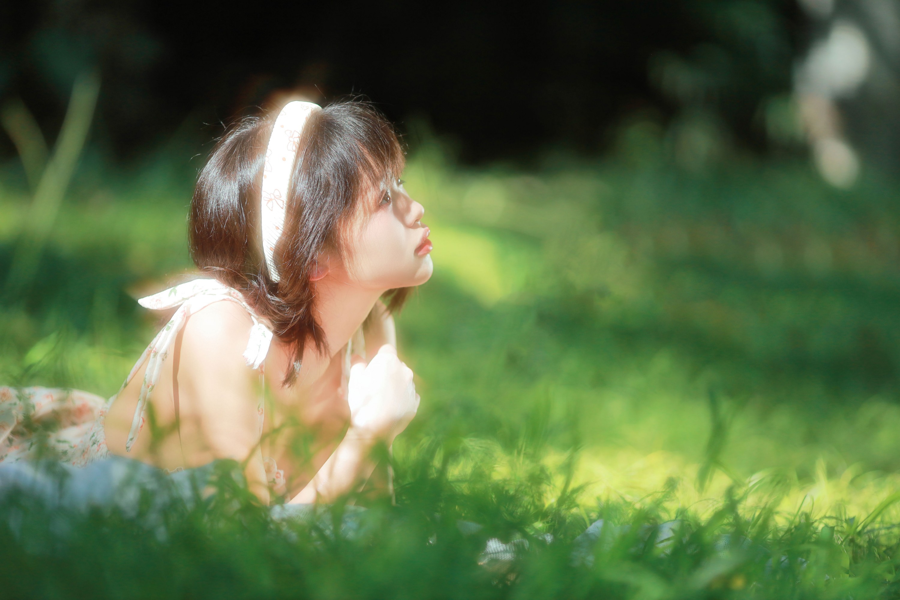 Fish-Lam – 《让光影写诗，野餐拍照姿势》[11P]