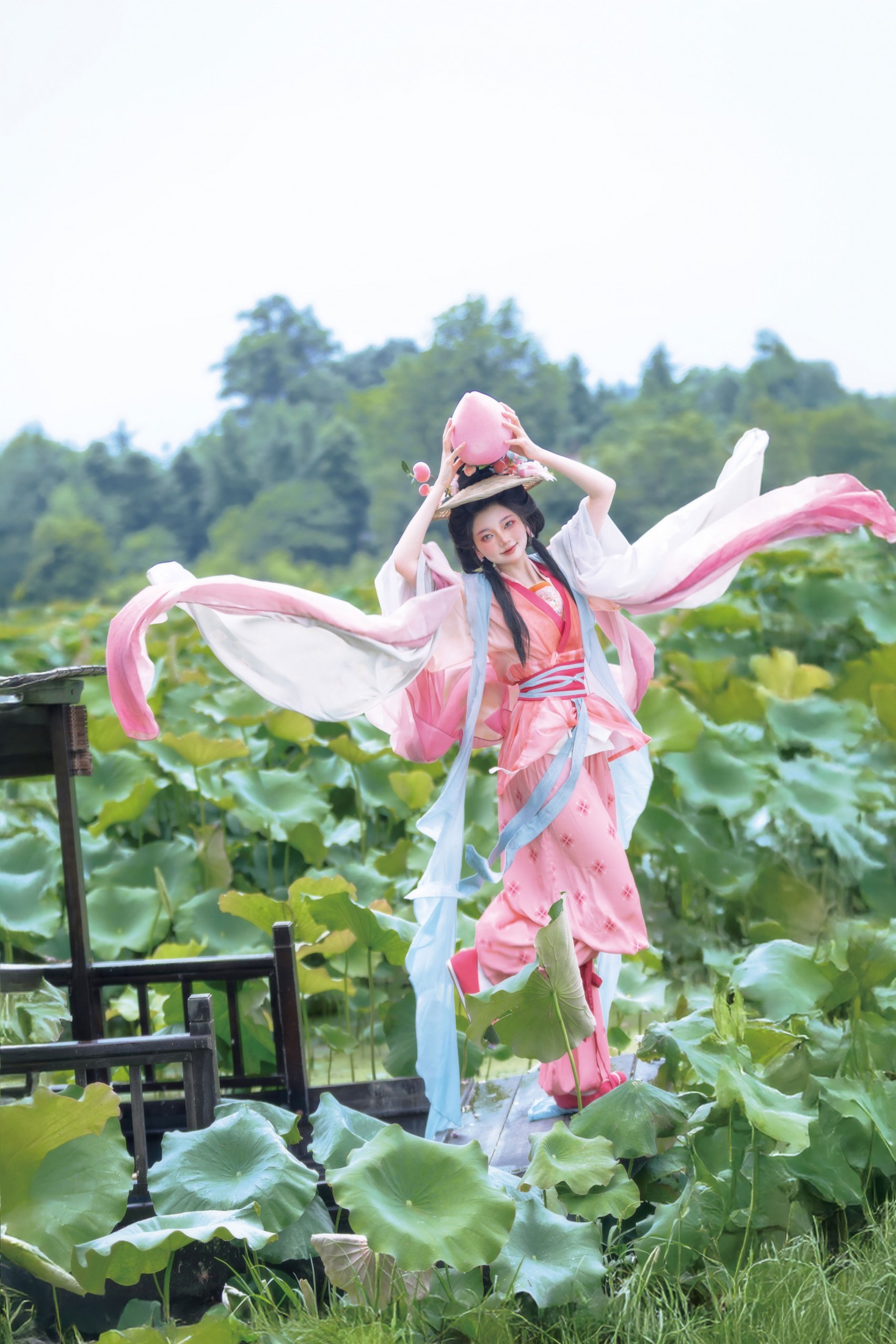 珂珂珂珂珂珂- – 《荷间桃仙，汉服嬉夏》[12P]