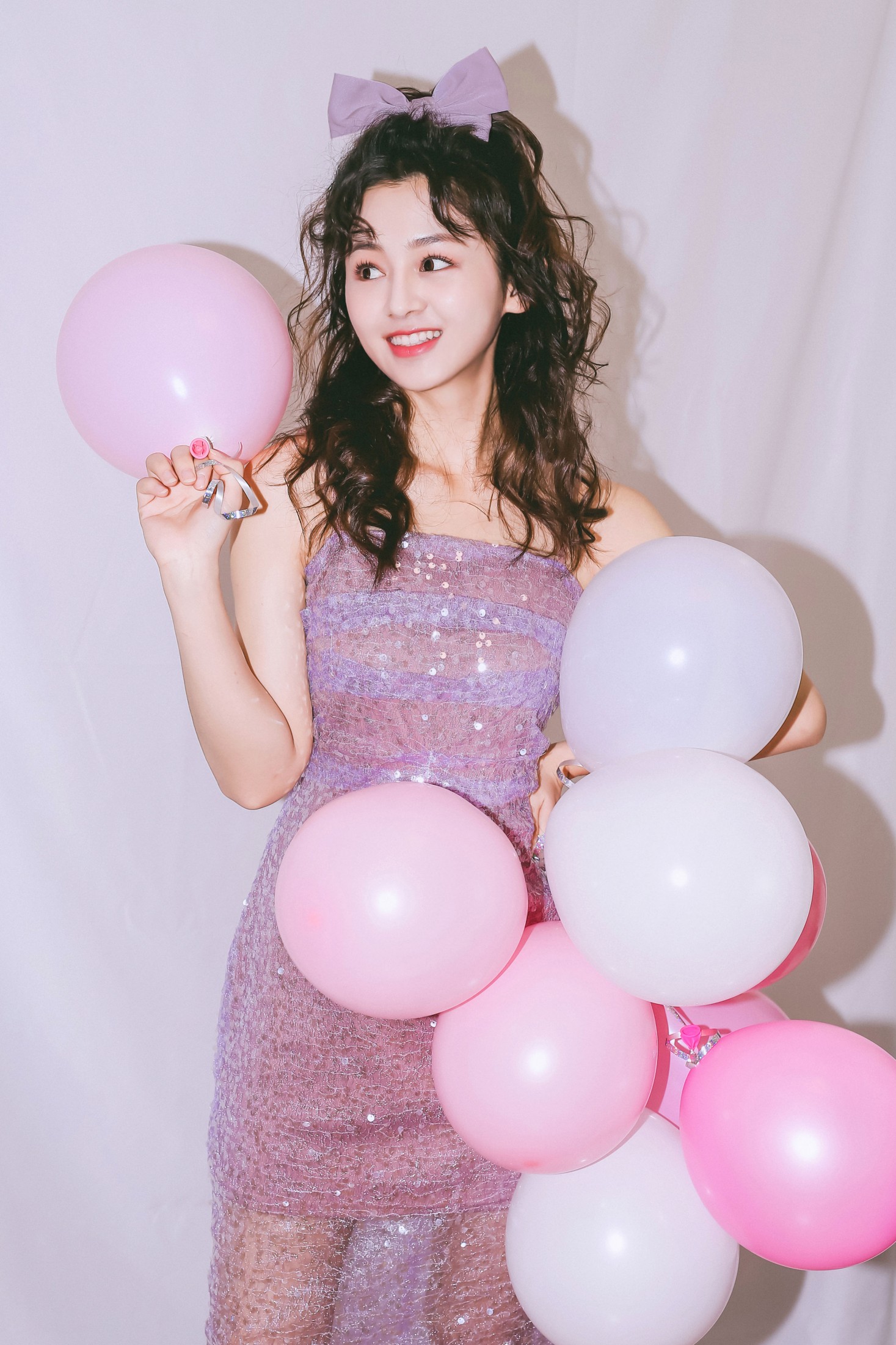 郑初晨 - 《生日快乐》[23P]