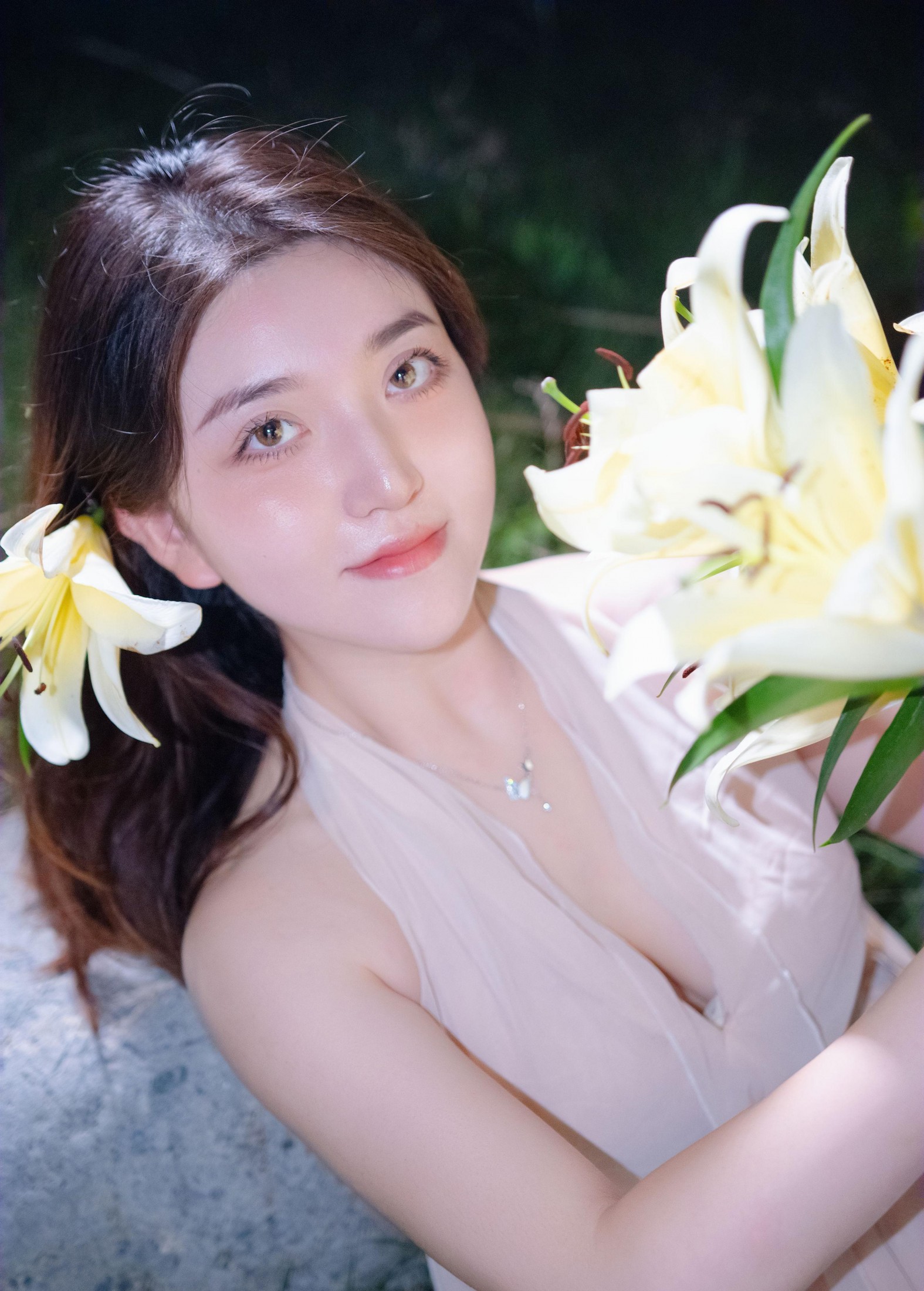 芭乐子 - 《盛开的百合花之夜》[43P]