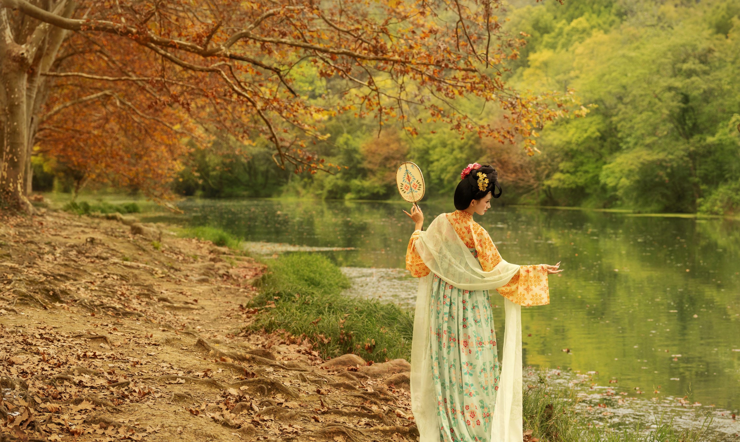 冰皮月亮蛋~ - 《秋的一些色彩》[10P]