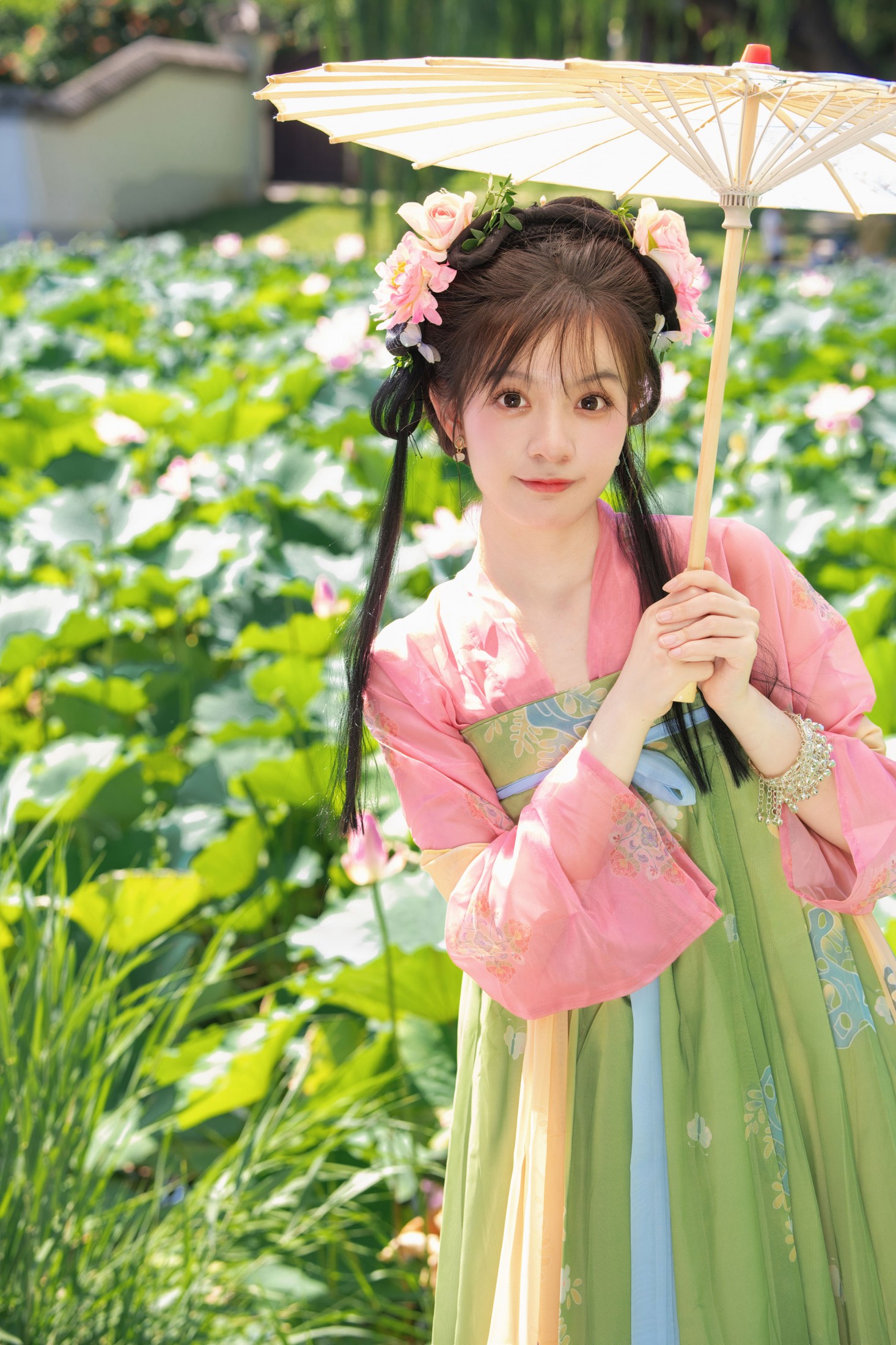 《风动荷花香，但惜夏日长》[33P]