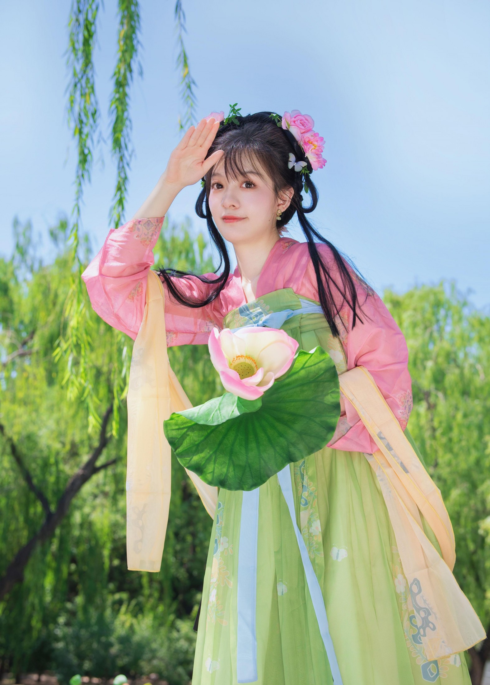 《风动荷花香，但惜夏日长》[33P]