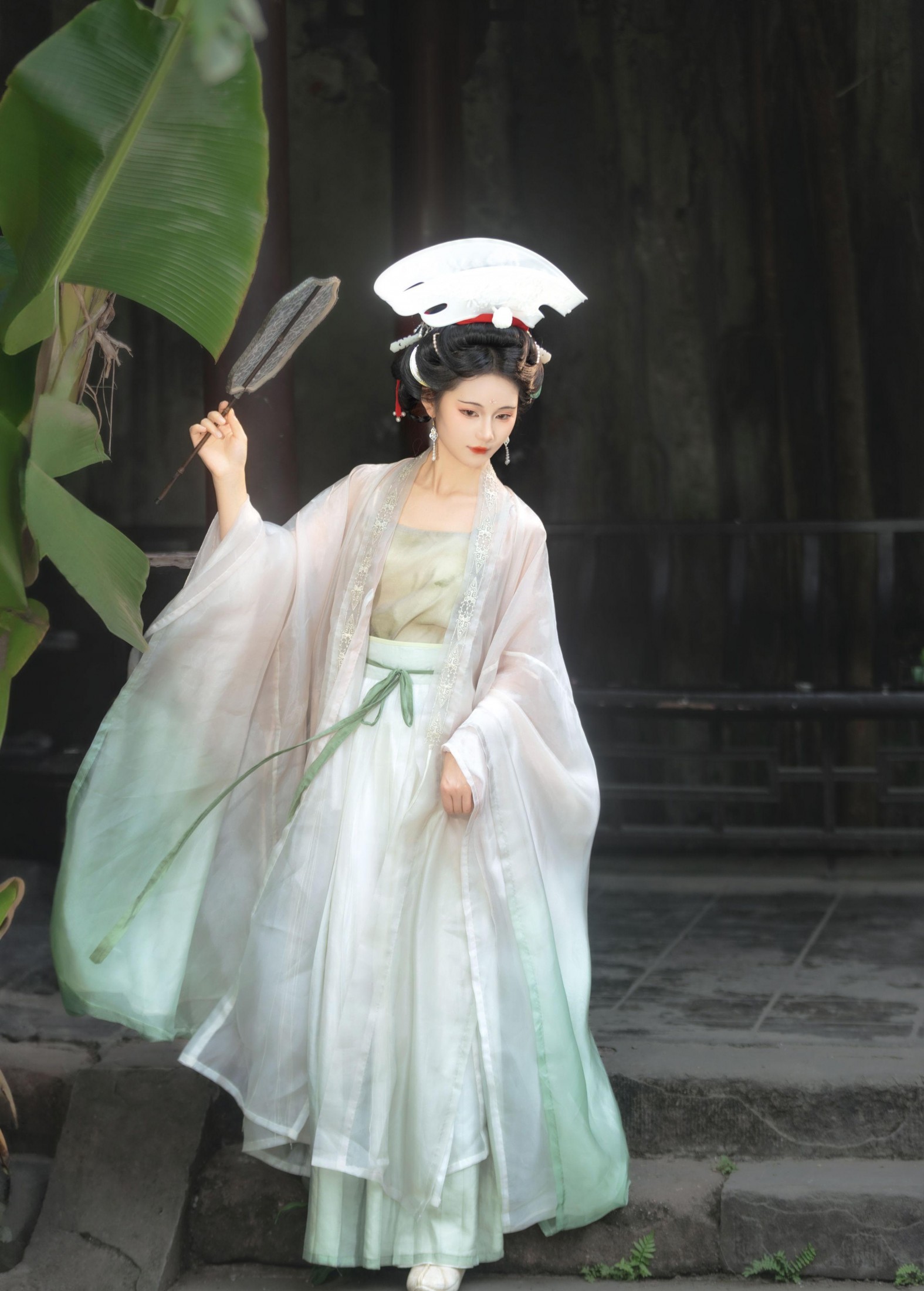 不听山 – 《蕉叶古庭》[12P]