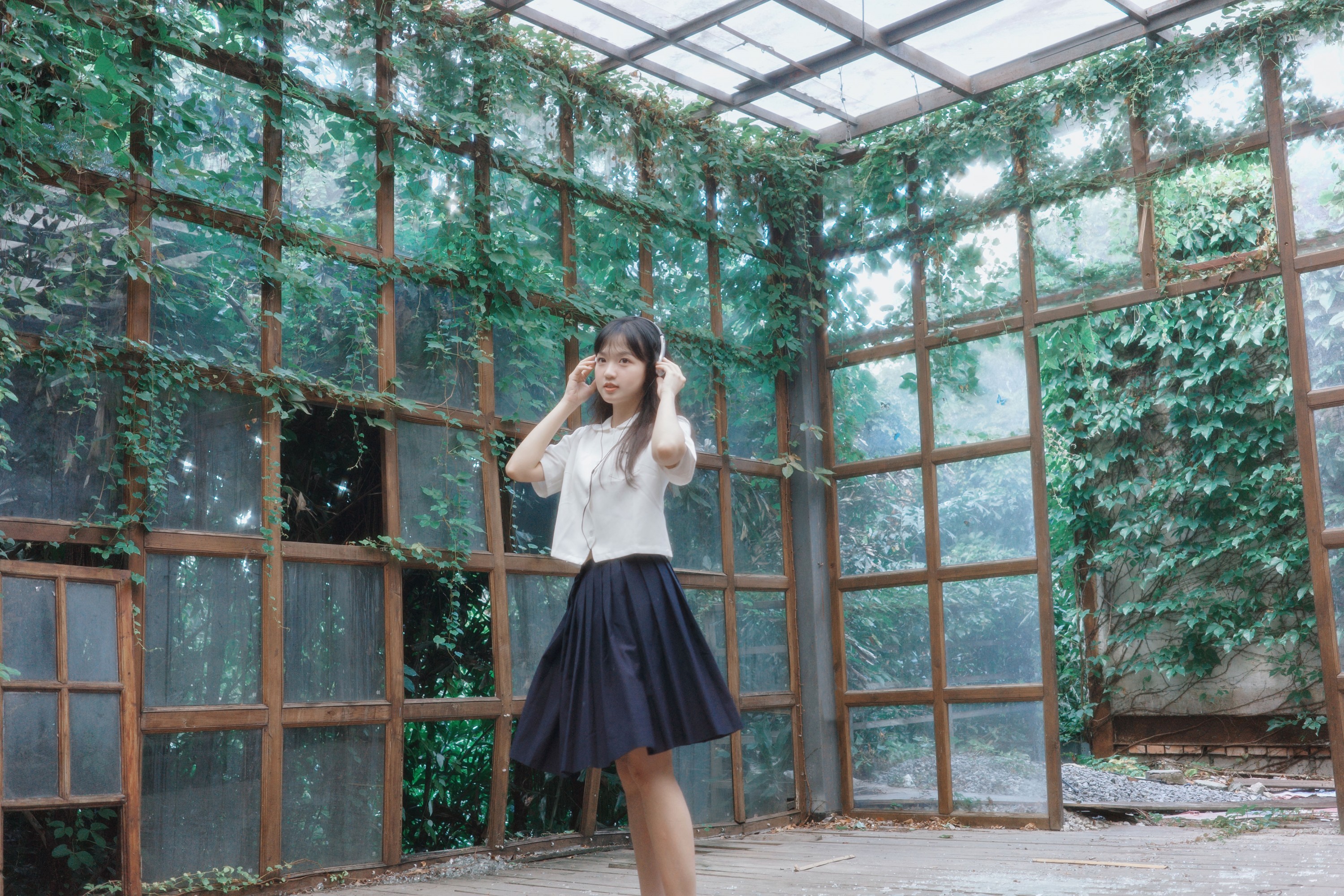 – 《我们不要被命运找到》[23P]