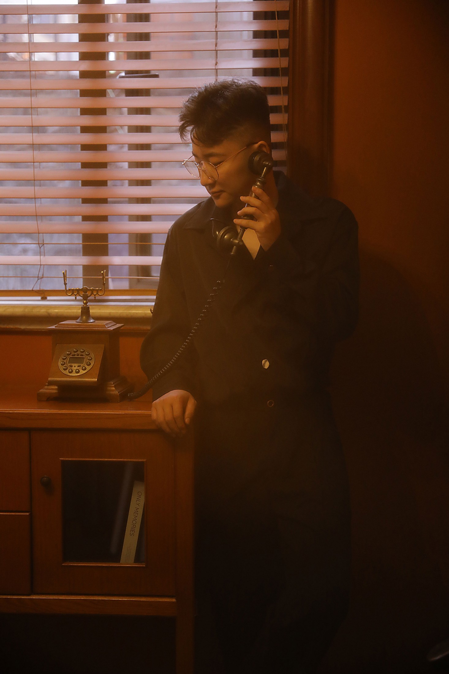 娄格拉底 – 《玫瑰溺于黑夜》[15P]