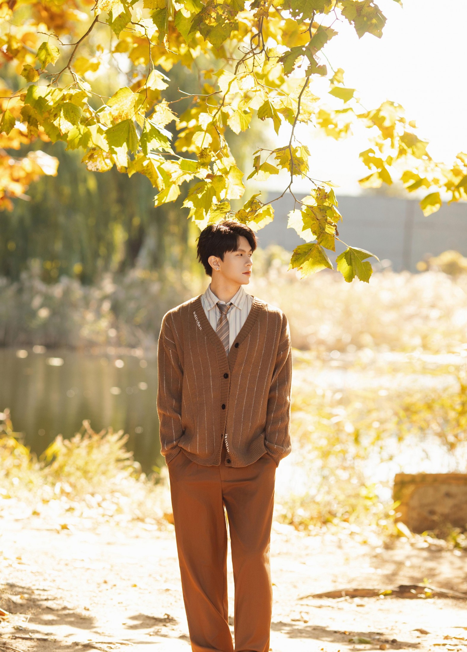 言弟弟 – 《秋意情书》[46P]