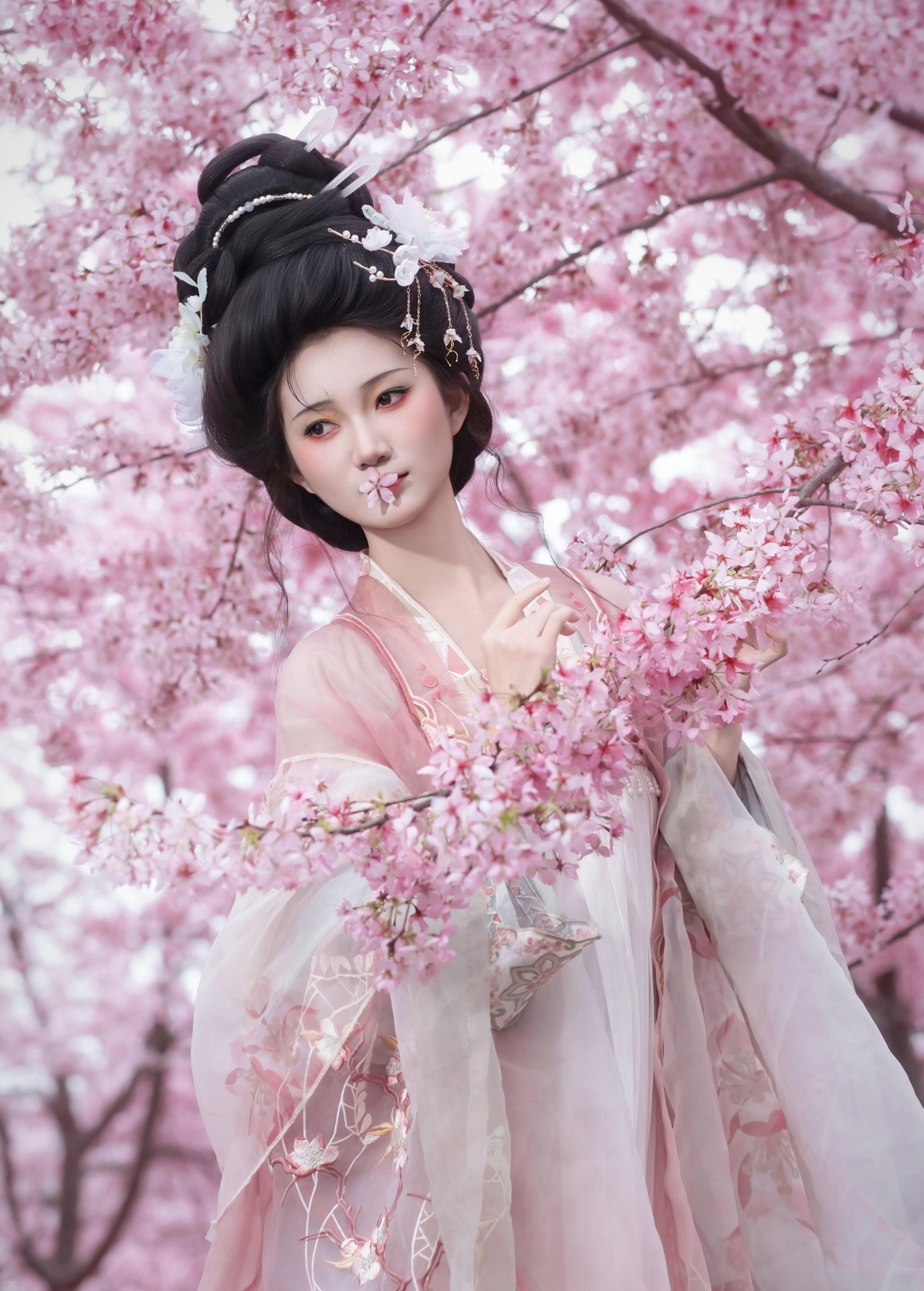 – 《春日》[18P]