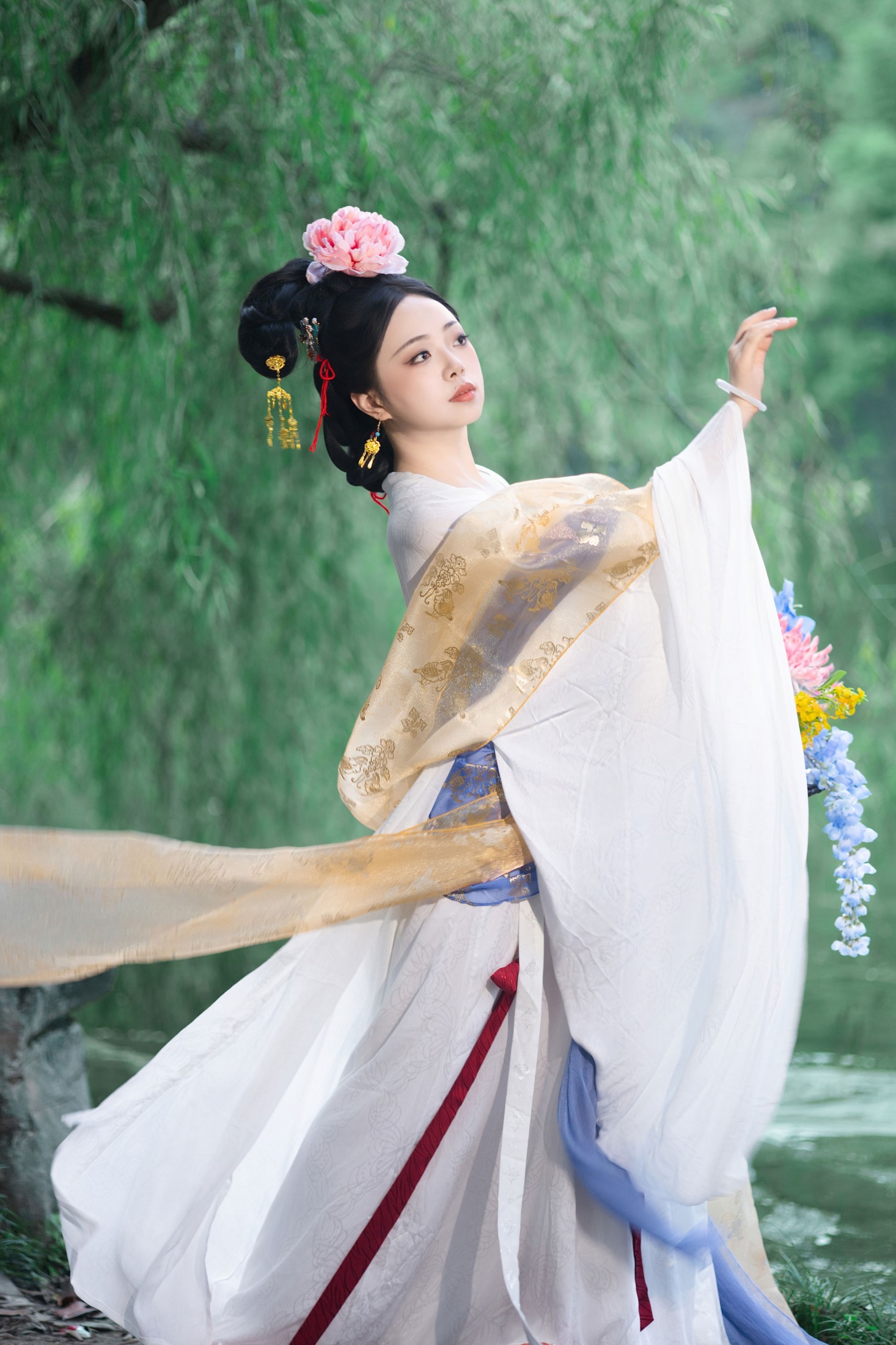 – 《白伯骅仕女图仿妆》[12P]