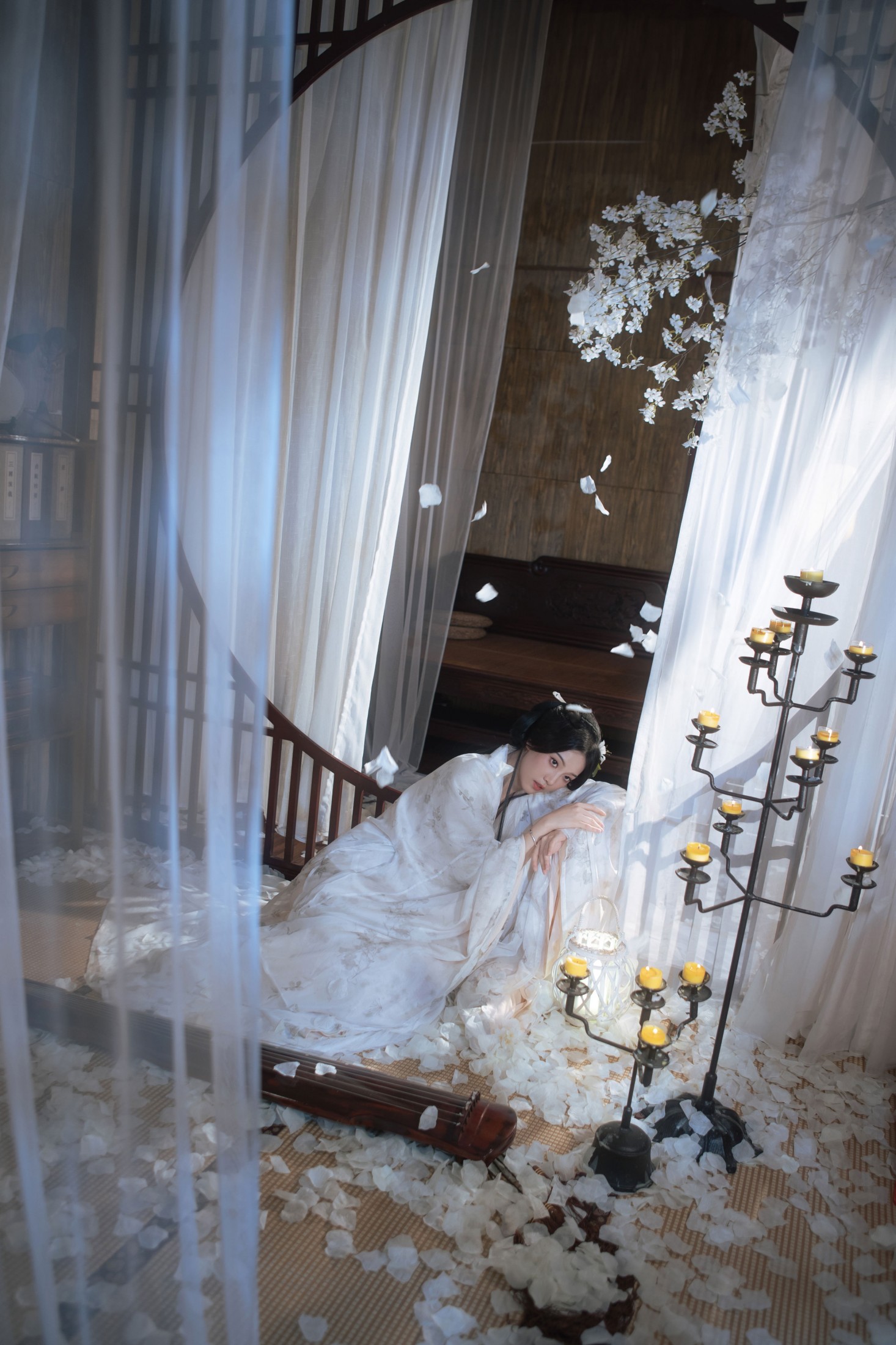 芝芝琪 – 《花间月》[25P]