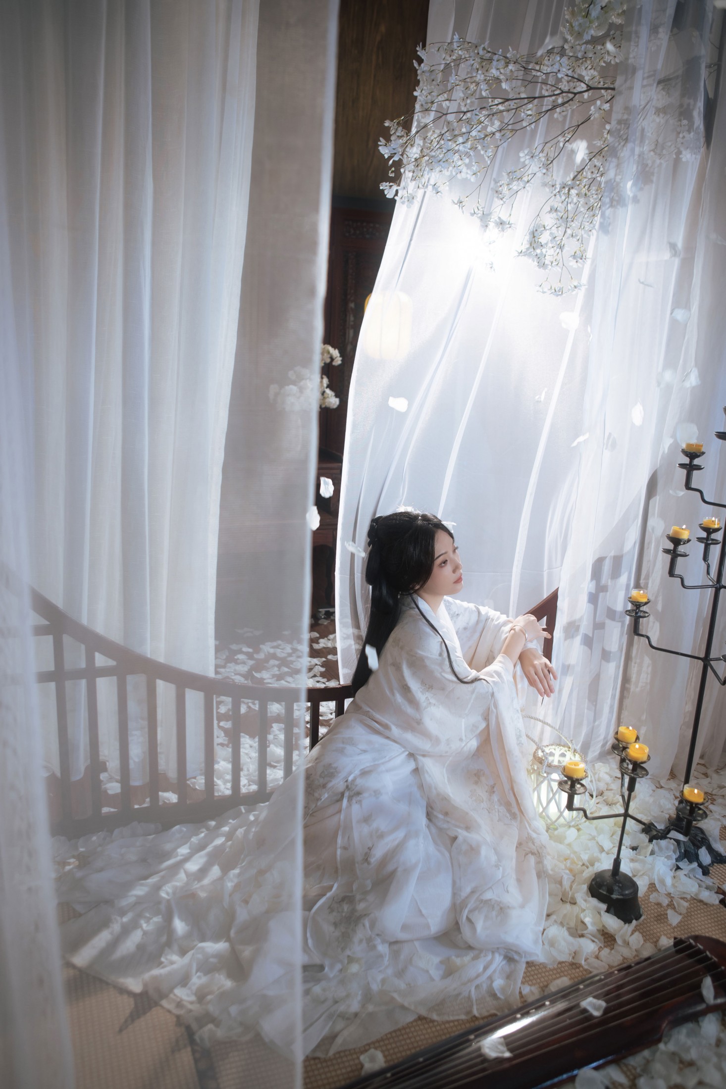 芝芝琪 – 《花间月》[25P]