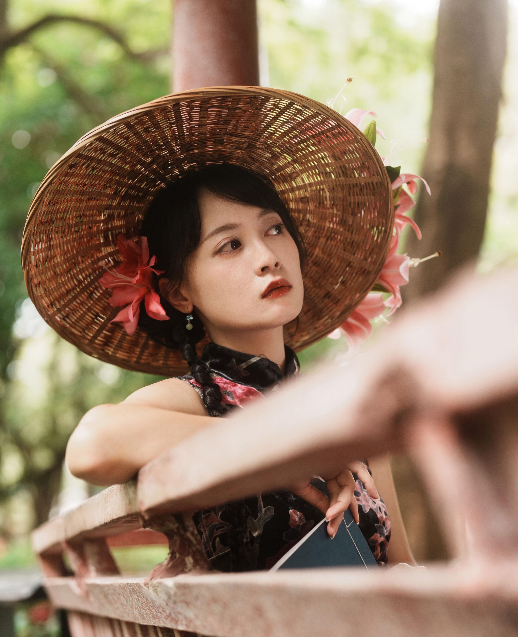 – 《红墙倩影》[25P]