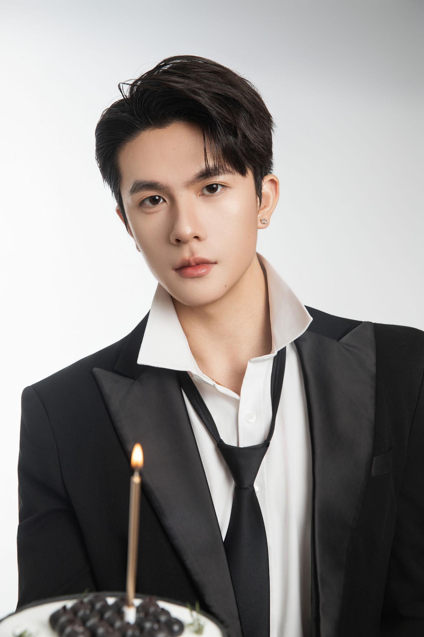 言弟弟 - 《22 岁的黑奢独白：西装与型格的生日狂想》[30P]