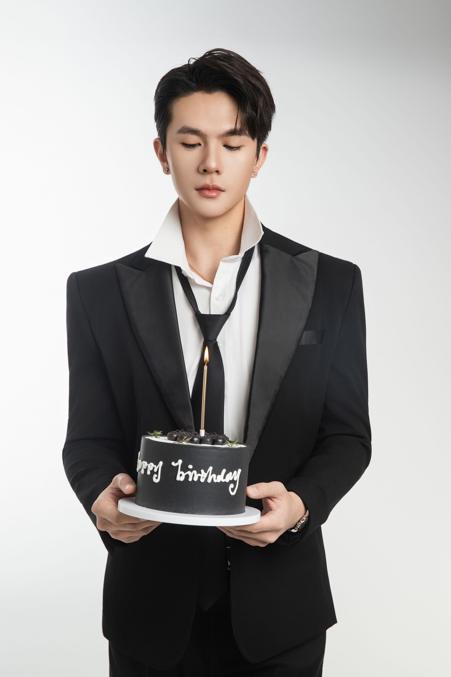 言弟弟 - 《22 岁的黑奢独白：西装与型格的生日狂想》[30P]