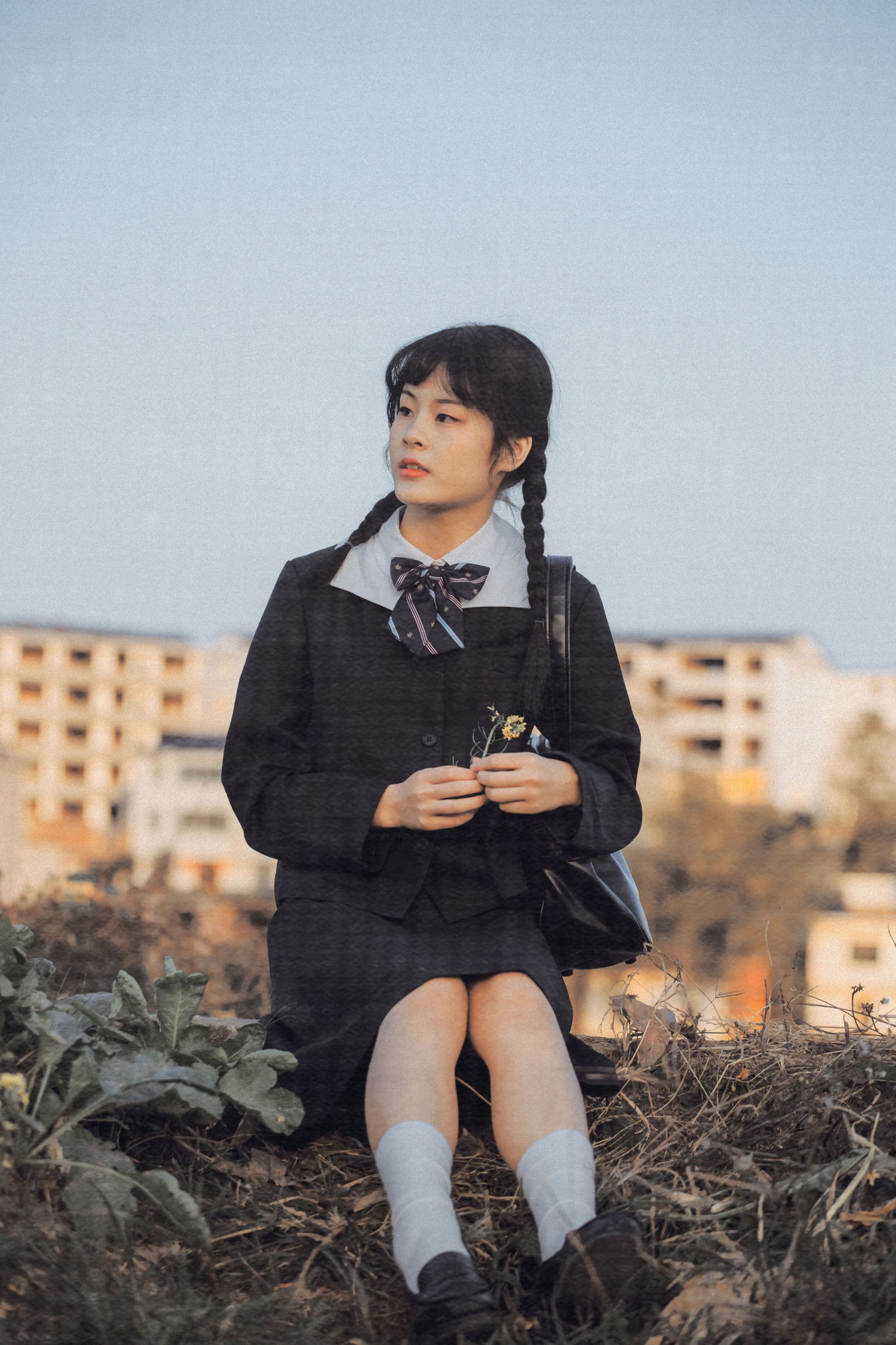 岚岚 - 《放学路上》[18P]