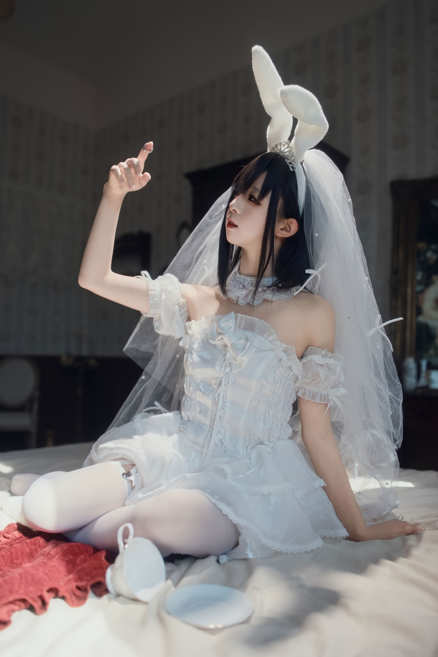 朱朱大人 - 《白色婚纱》[32P]